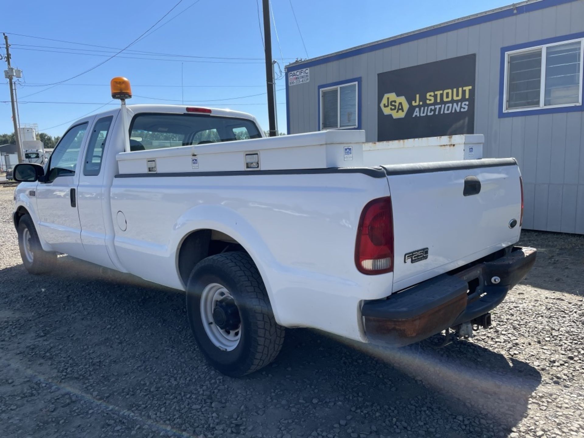 2000 Ford F250 XL SD Extra Cab Pickup - Image 4 of 15