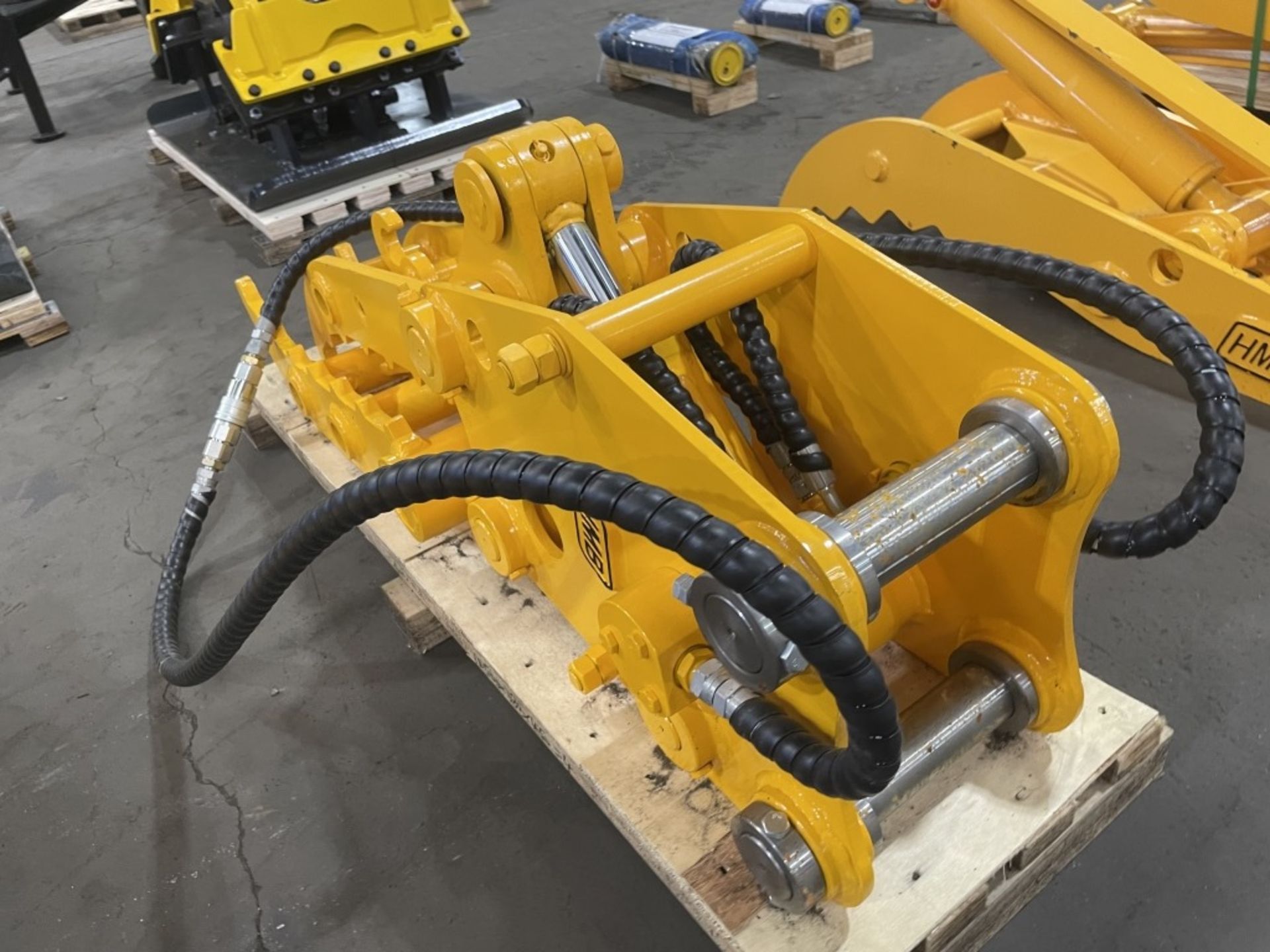 2021 HMB04 Hydraulic Grapple - Image 3 of 4