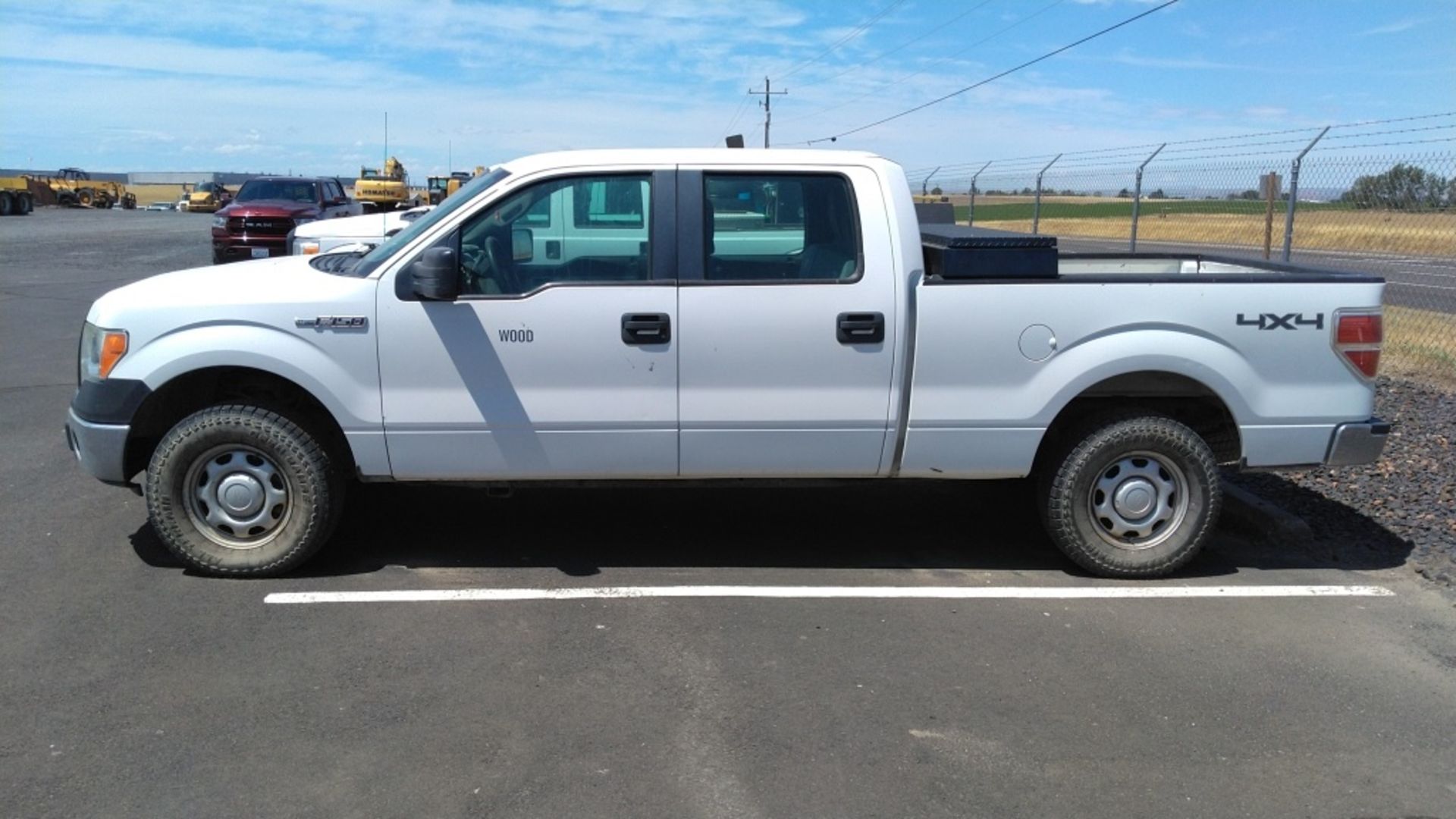 2011 Ford F150 XL 4x4 Crew Cab Pickup - Image 2 of 22