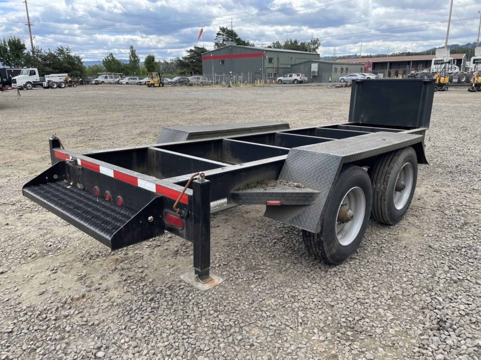 2009 Quality Trailer PF132 T/A Equipment Trailer - Image 3 of 12