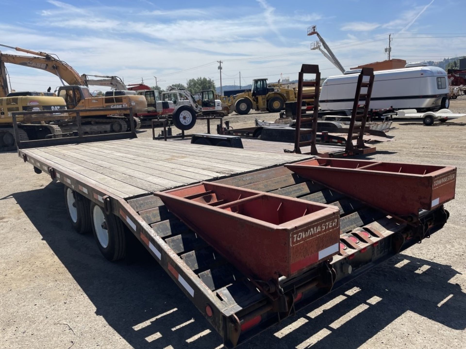 1995 Towmaster T-16 T/A Equipment Trailer - Image 4 of 14