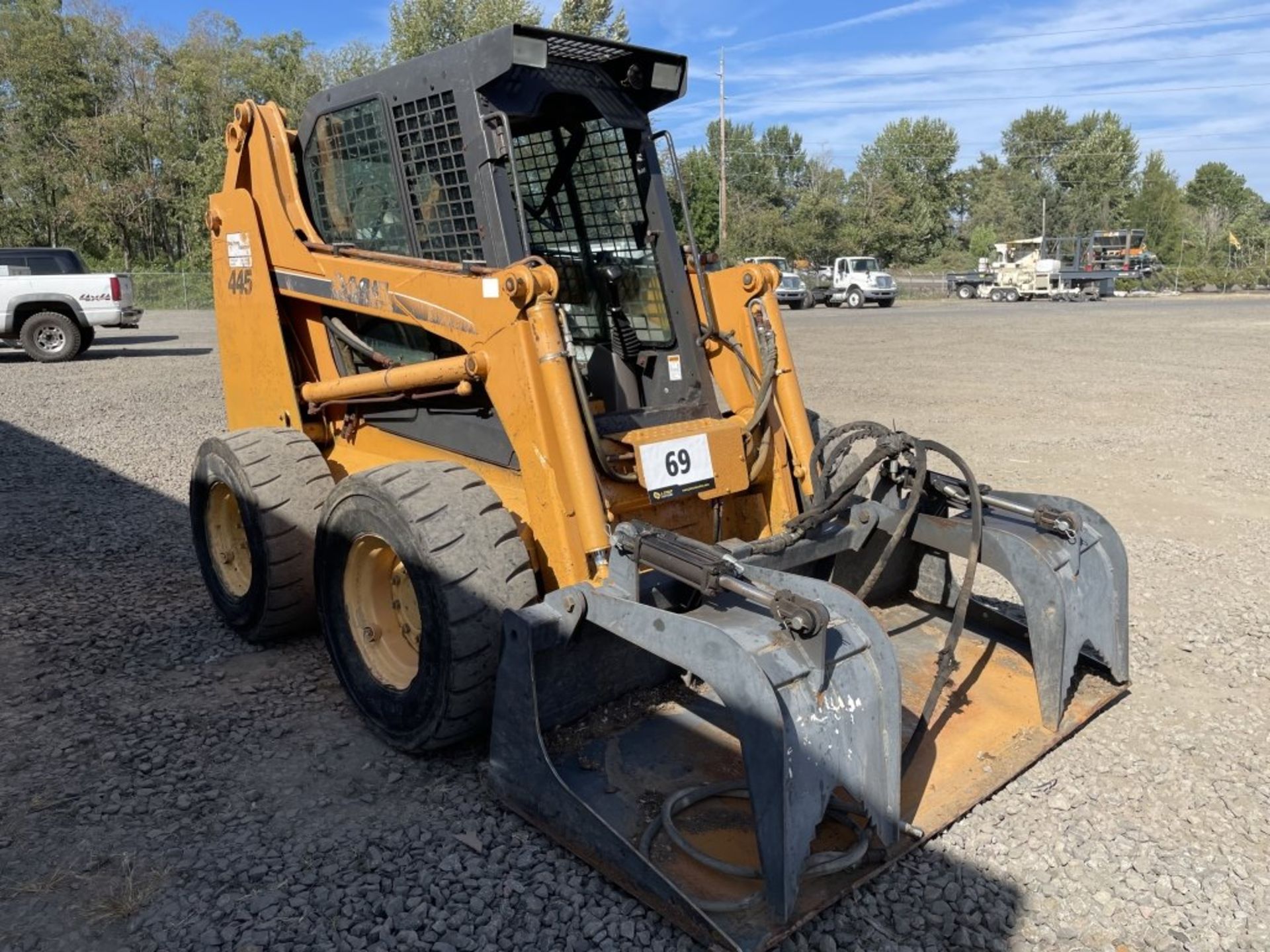 2004 Case 445 Skid Steer Loader - Image 2 of 15