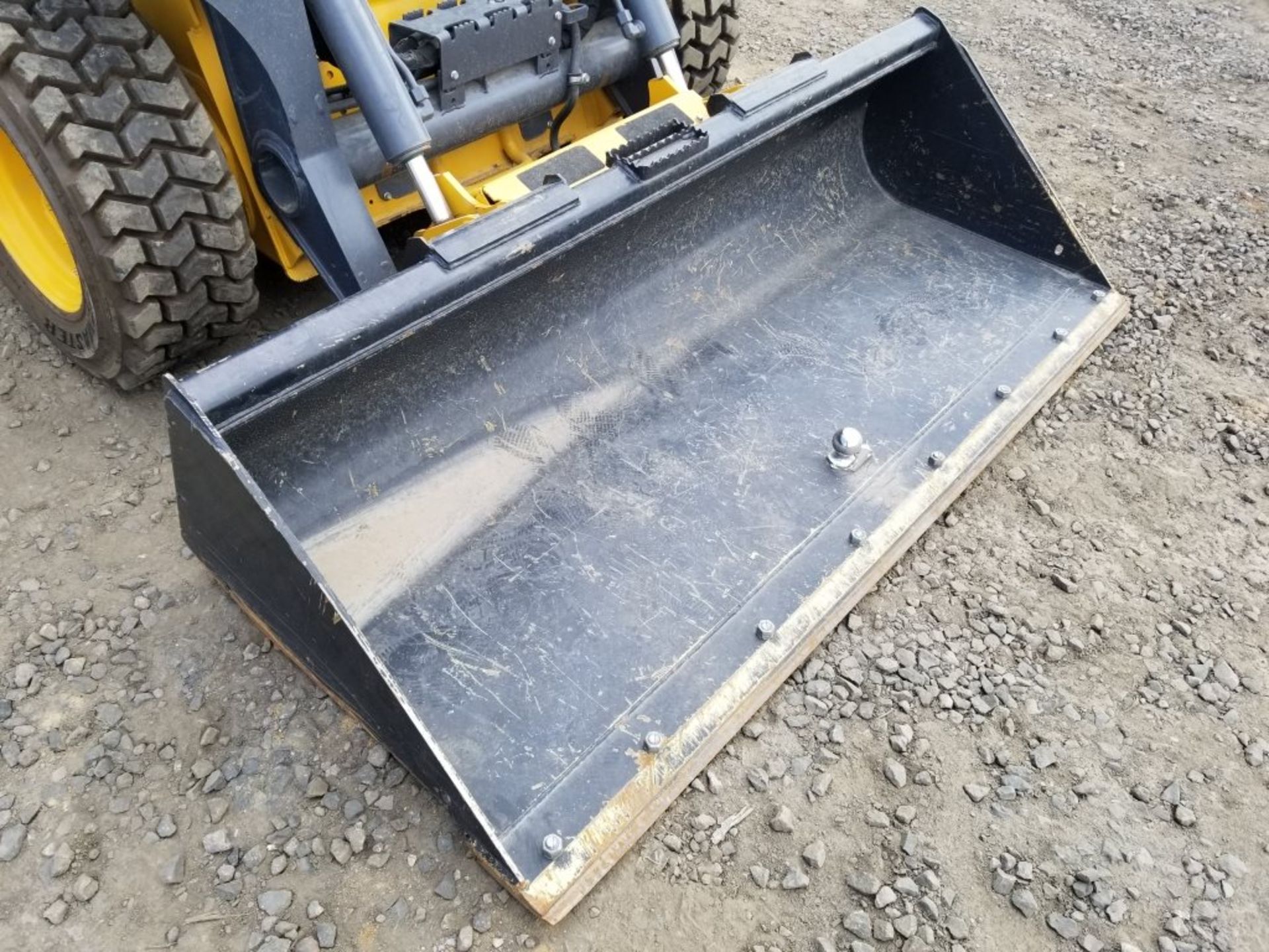 2018 John Deere 330G Skid steer Loader - Image 7 of 33