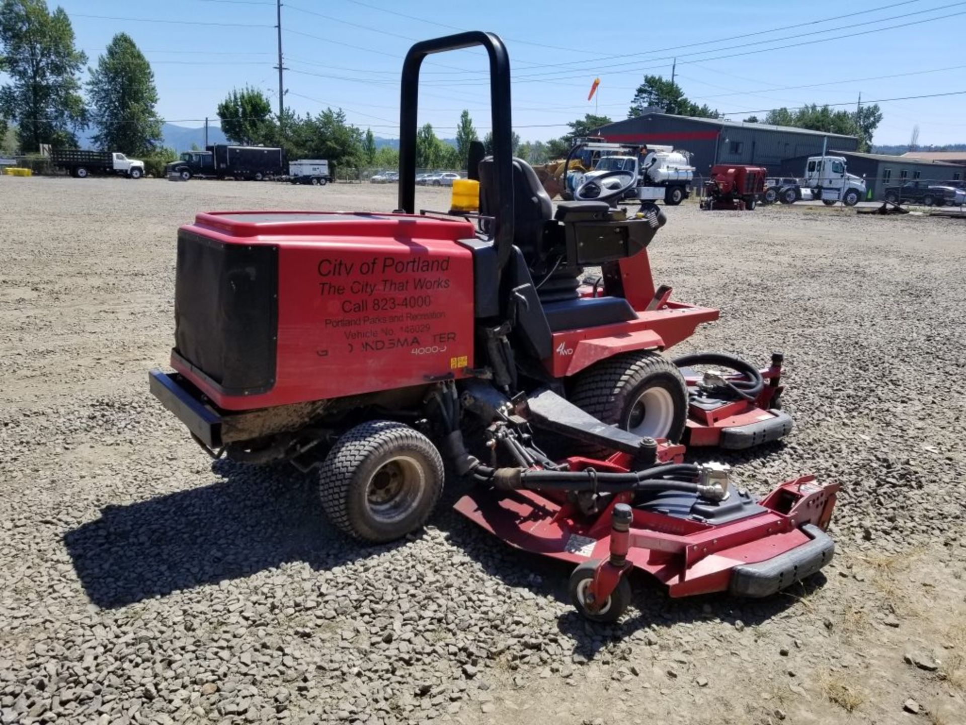 2014 Toro 4000-D 4x4 Grounds Mower - Image 3 of 18