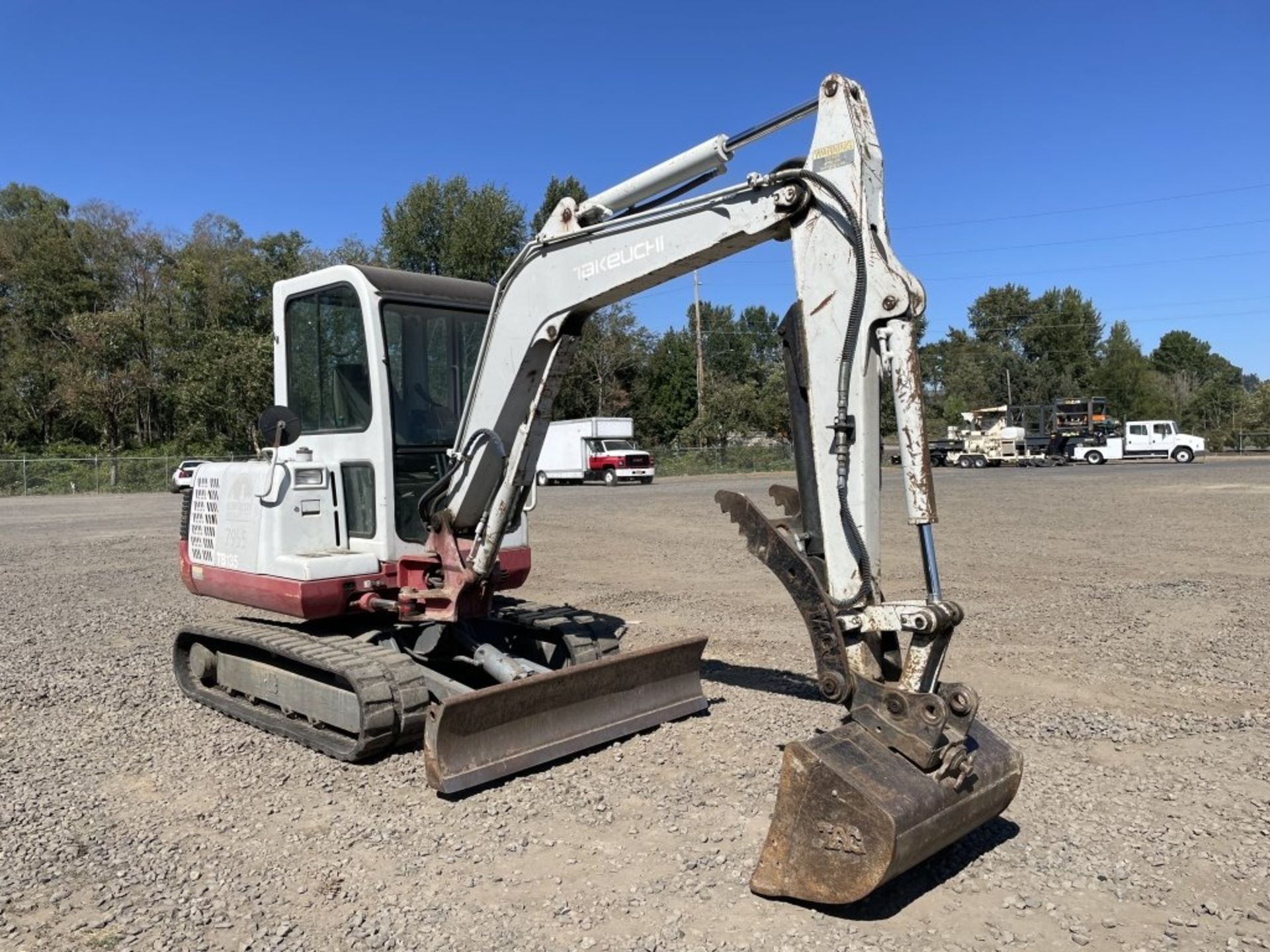 2005 Takeuchi TB135 Mini Hydraulic Excavator - Image 2 of 32