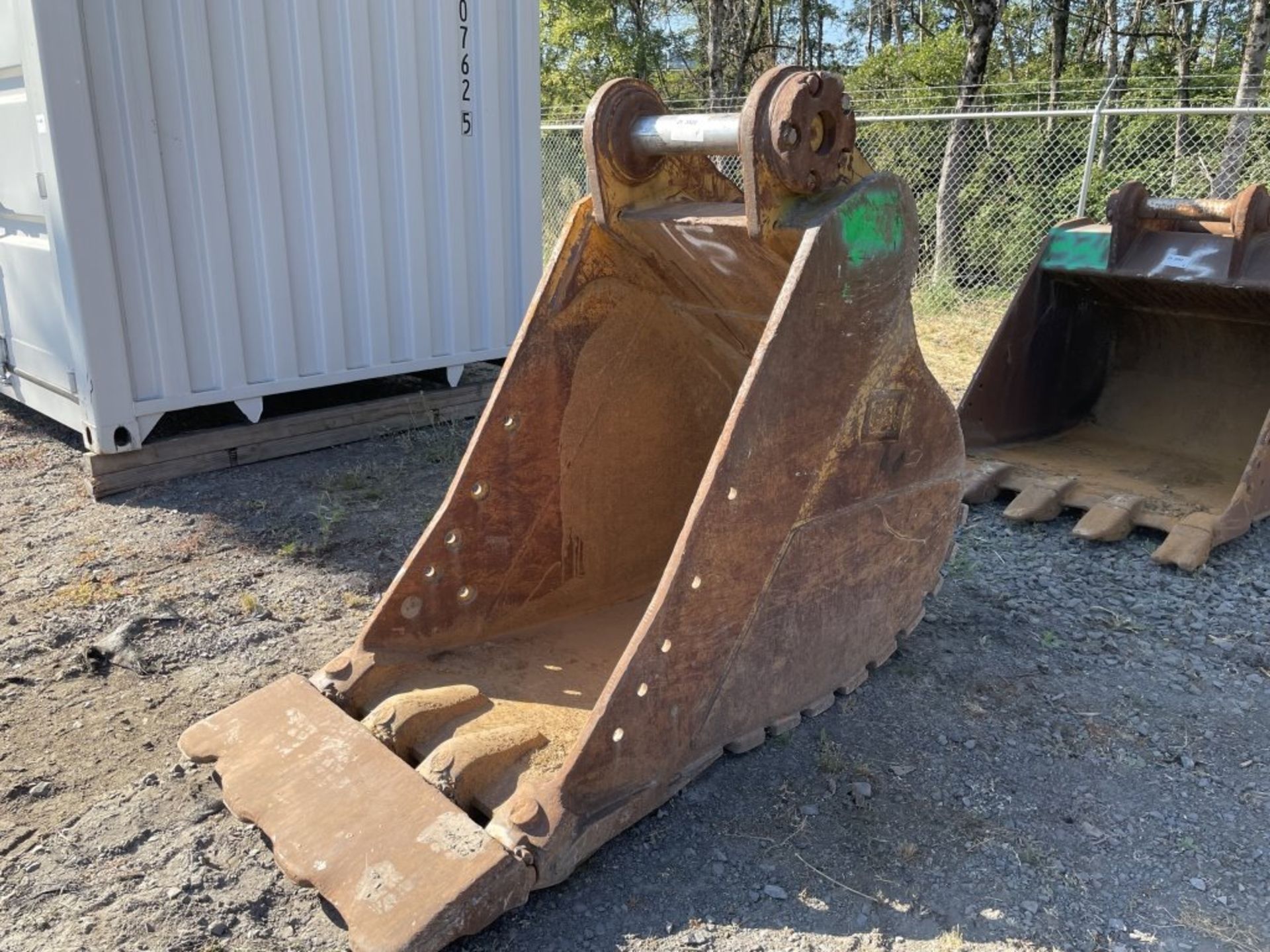 Caterpillar 36" Dig Bucket wCutting Edge