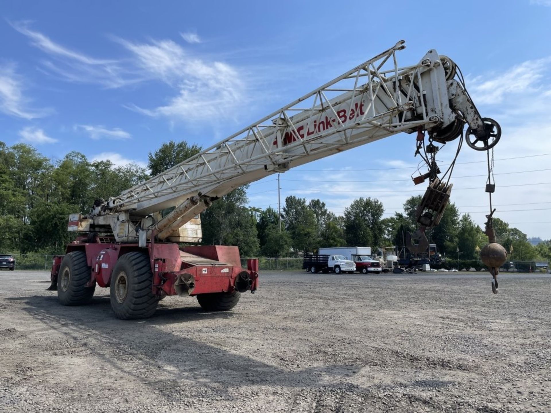 FMC/Link-Belt HSP-8040 Rough Terrain Crane - Image 2 of 39