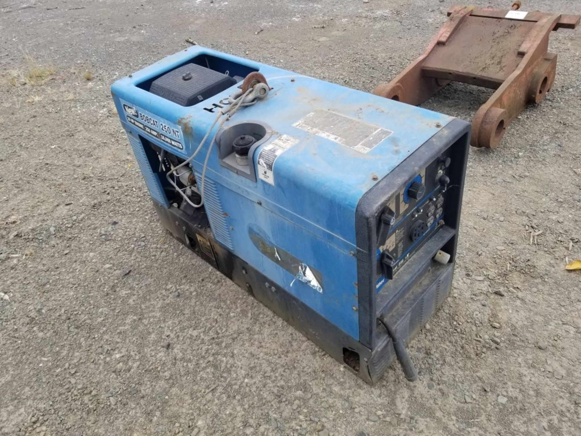 Bobcat 250 Welder - Image 4 of 10