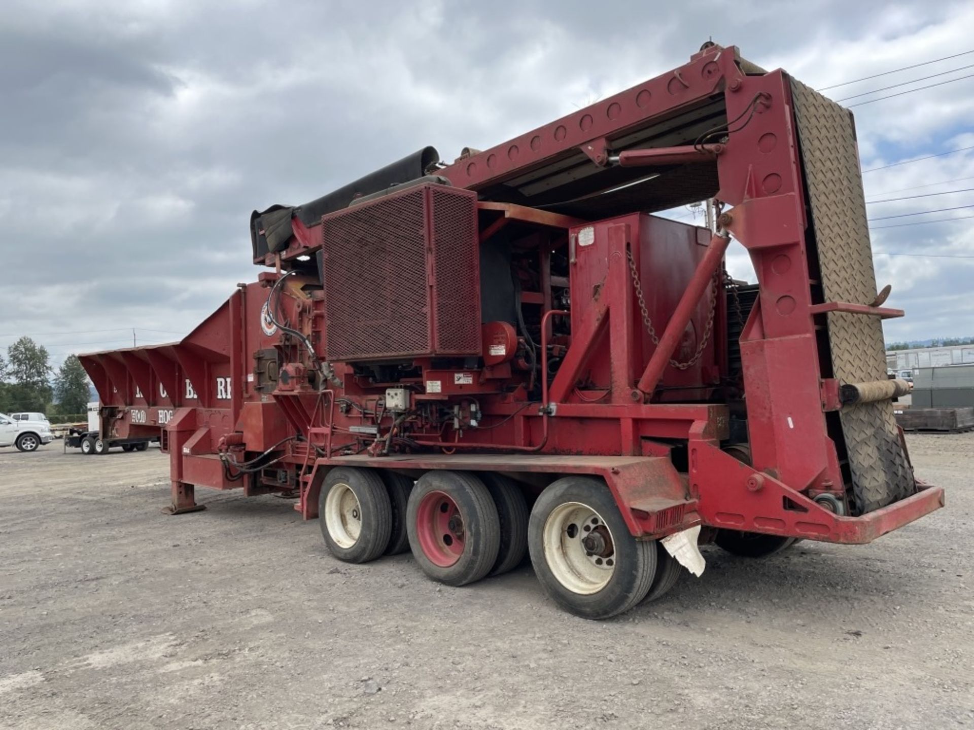 Morbark 5600 Horizontal Grinder - Image 3 of 41