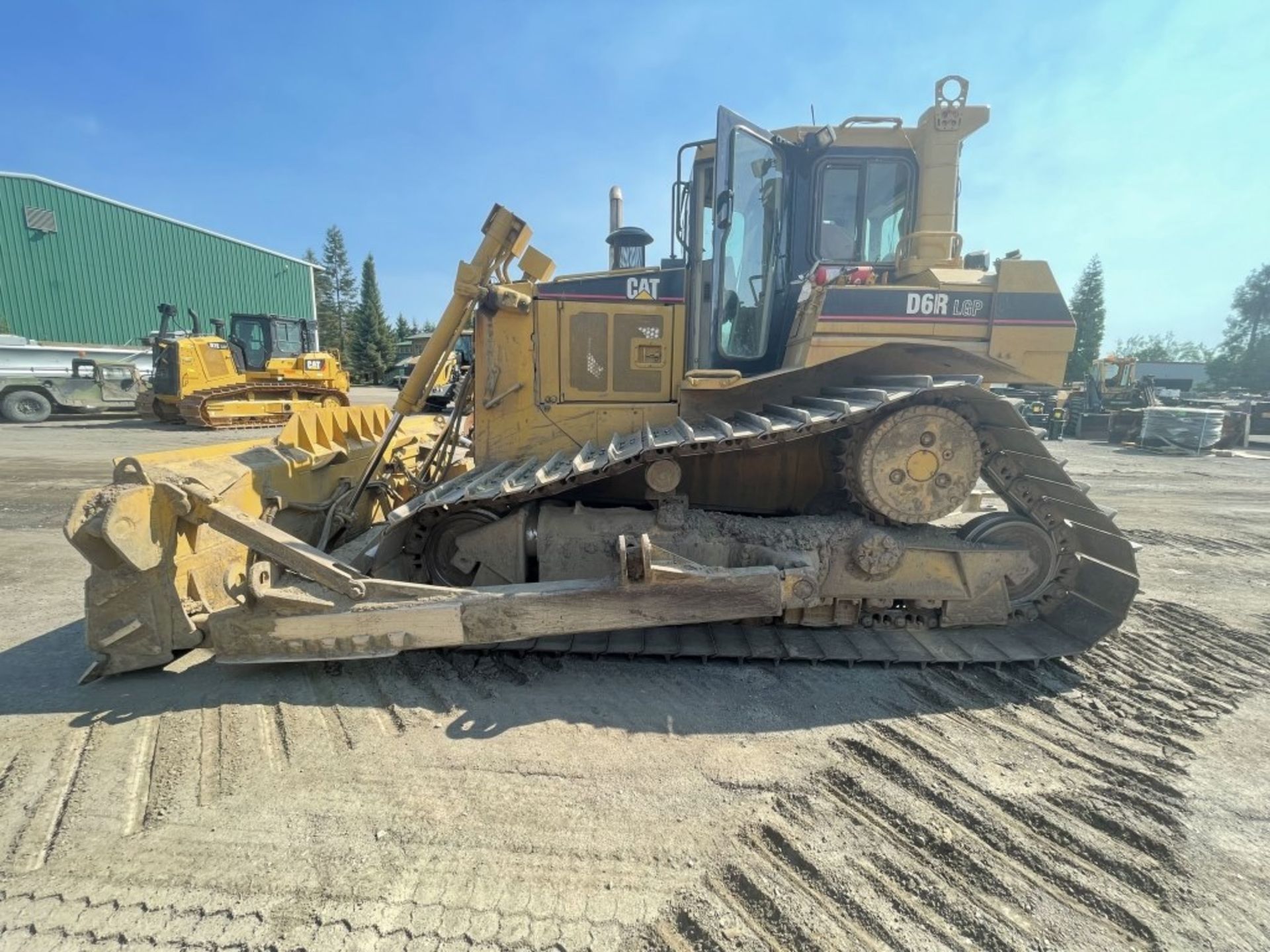 Caterpillar D6R LGP Crawler Dozer - Image 3 of 31