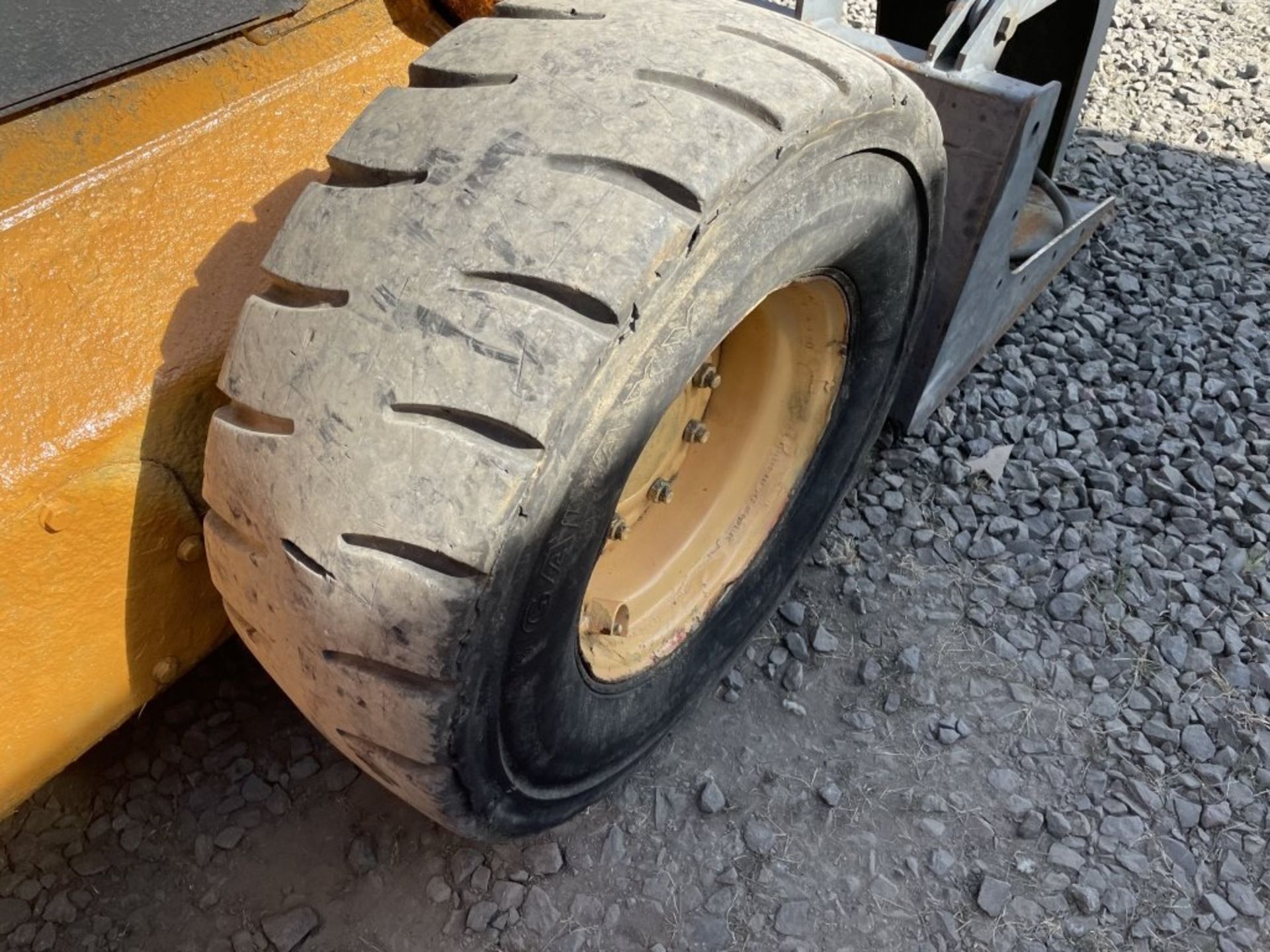 2004 Case 445 Skid Steer Loader - Image 10 of 15