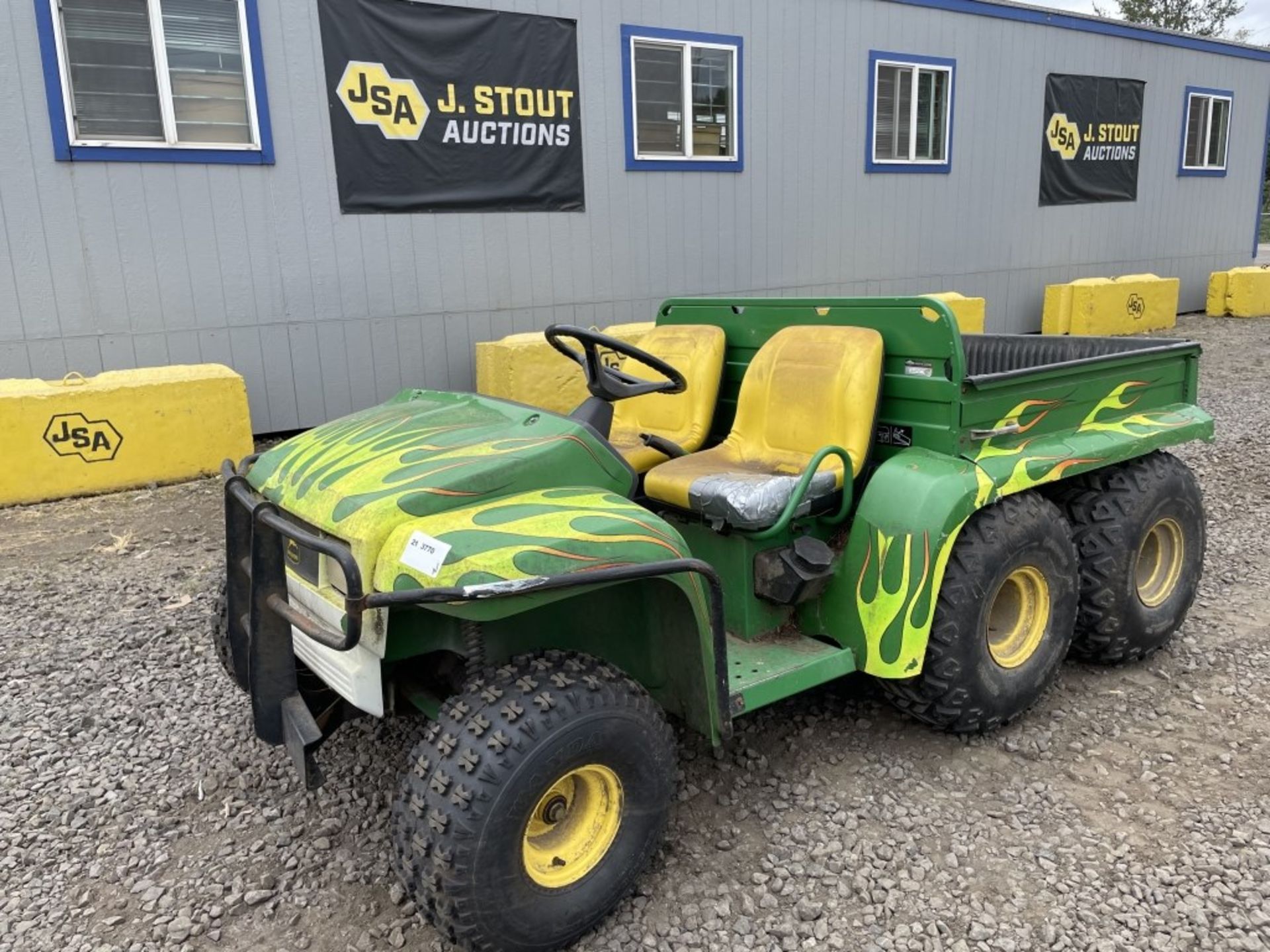 John Deere Gator 6x4 Utility Cart