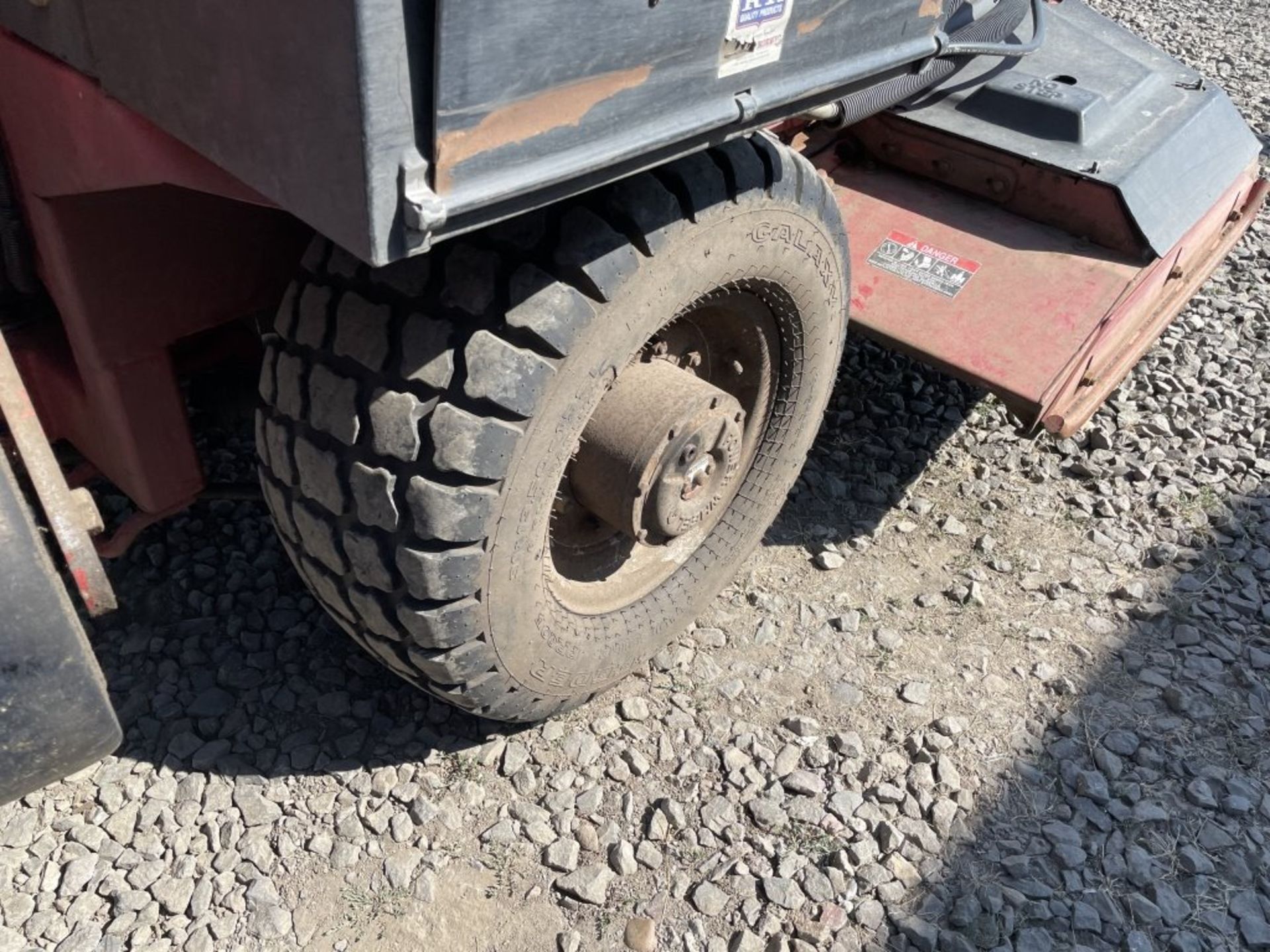 2005 Toro 580D Groundsmaster Mower - Image 12 of 22