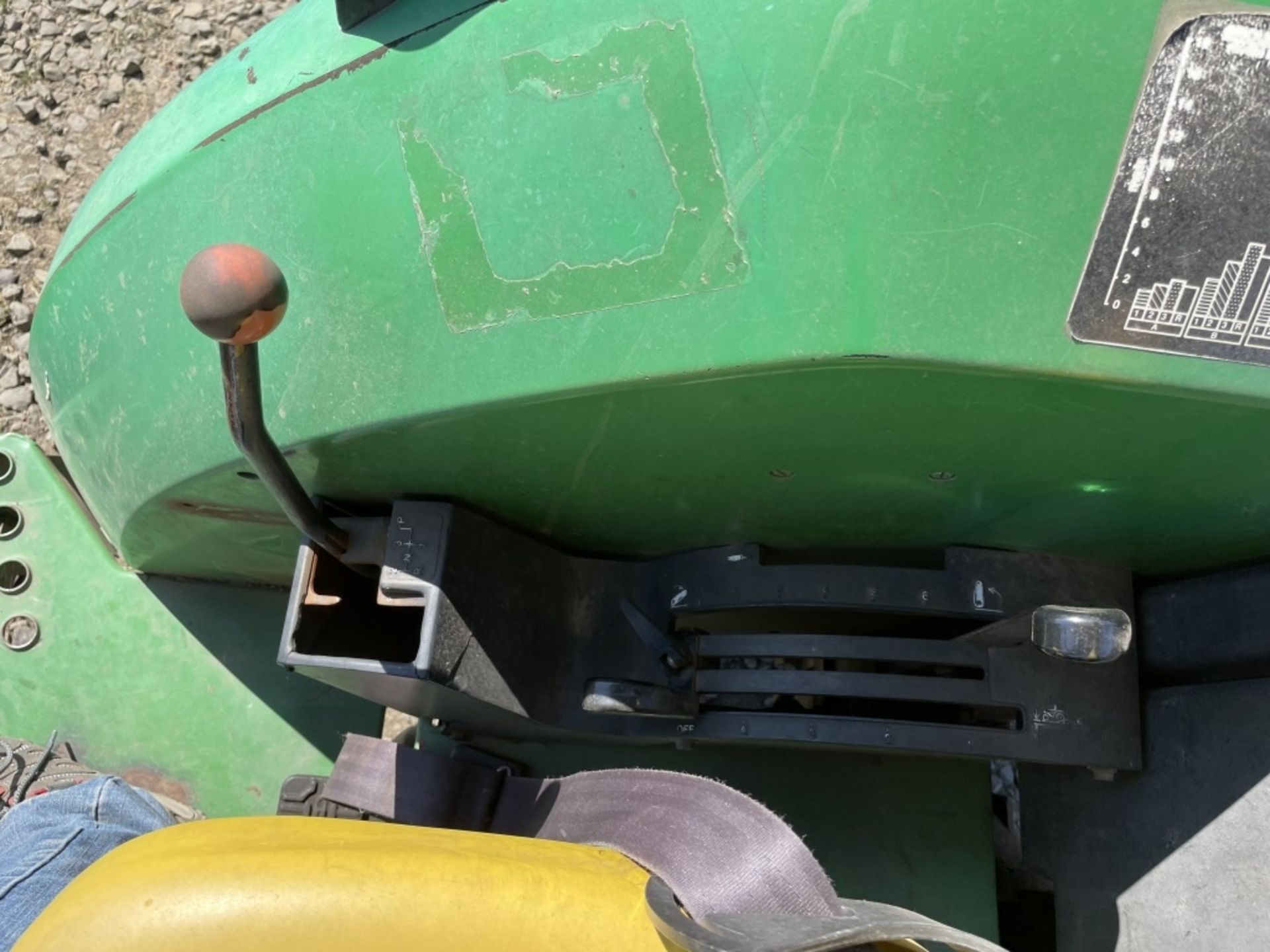 1994 John Deere 5200 Utility Tractor - Image 16 of 17