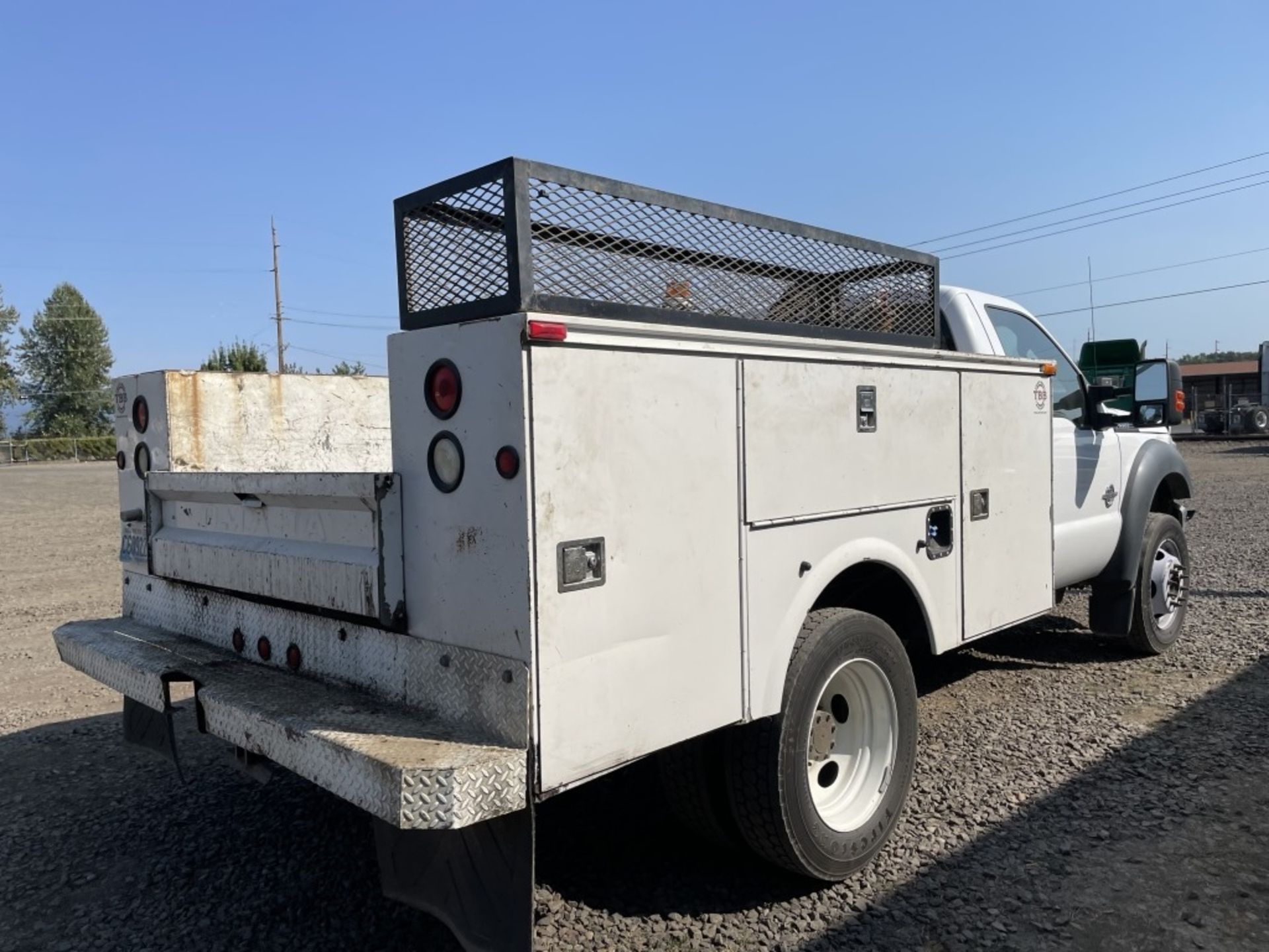 2011 Ford F550 XL SD 4x4 Utility Truck - Image 3 of 22