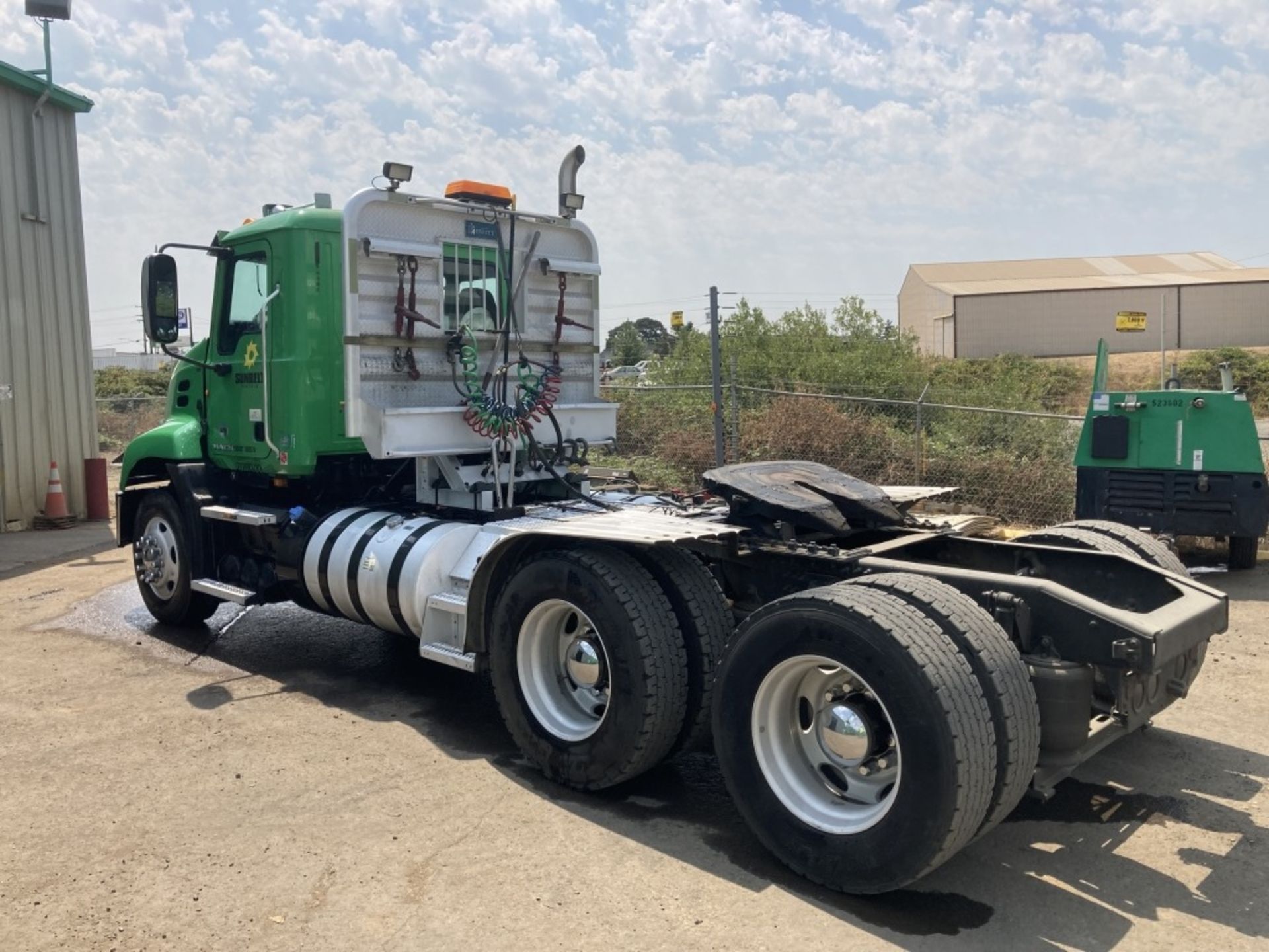 2013 Mack CXU613 T/A Truck Tractor - Image 4 of 30