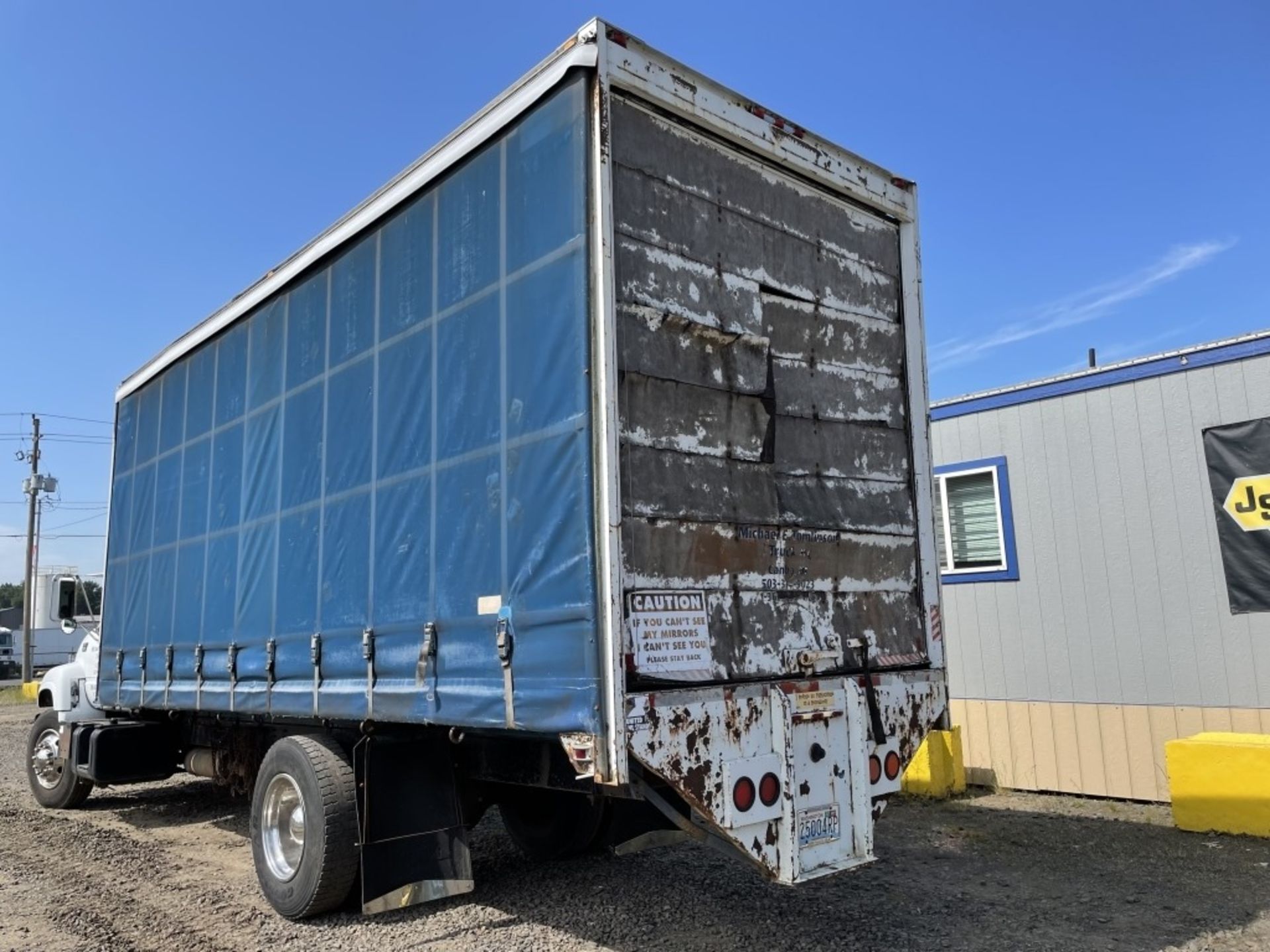 1997 GMC C6500 Curtain Side Box Truck - Image 4 of 18