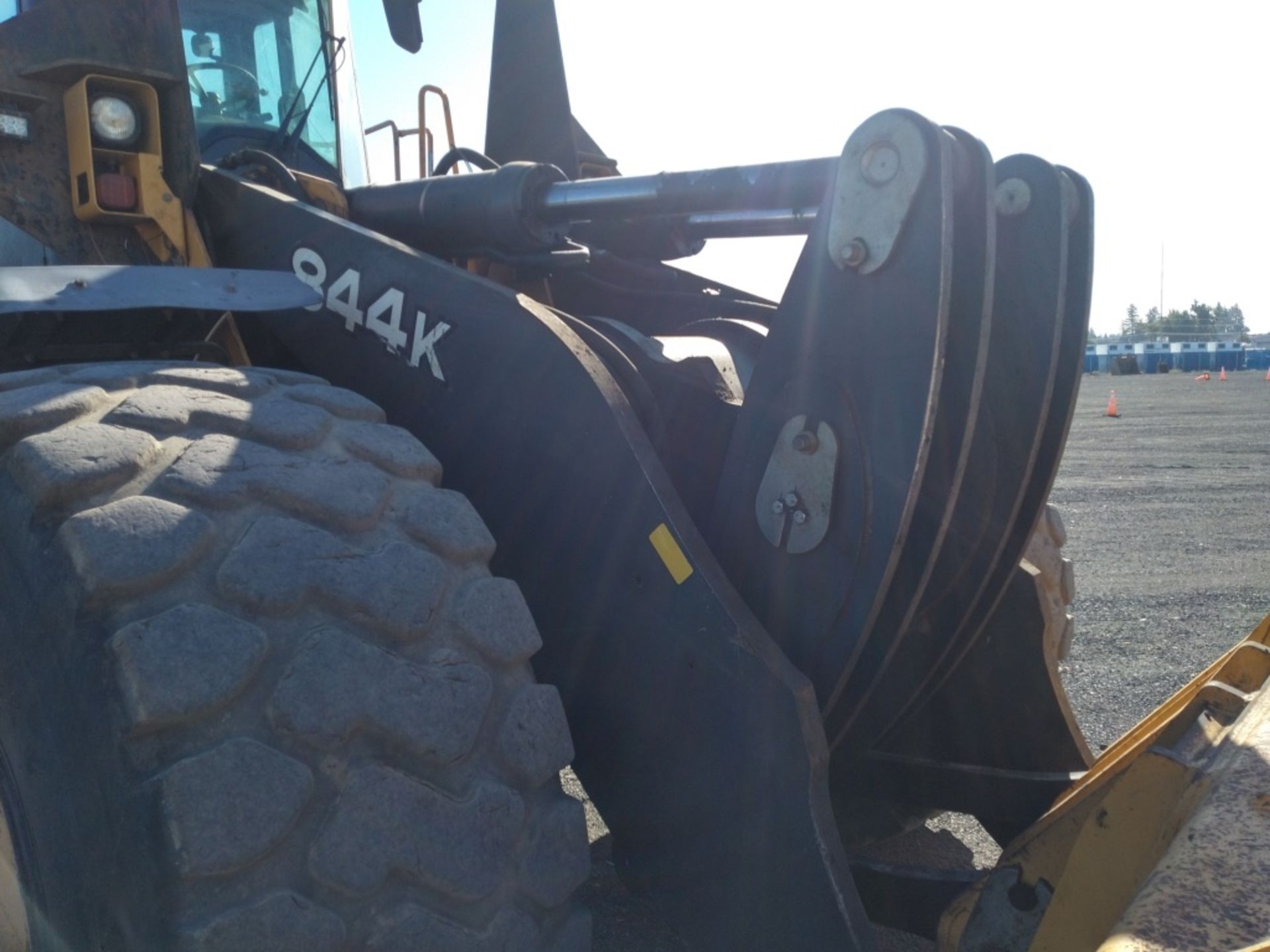 John Deere 844K Wheel Loader - Image 17 of 56