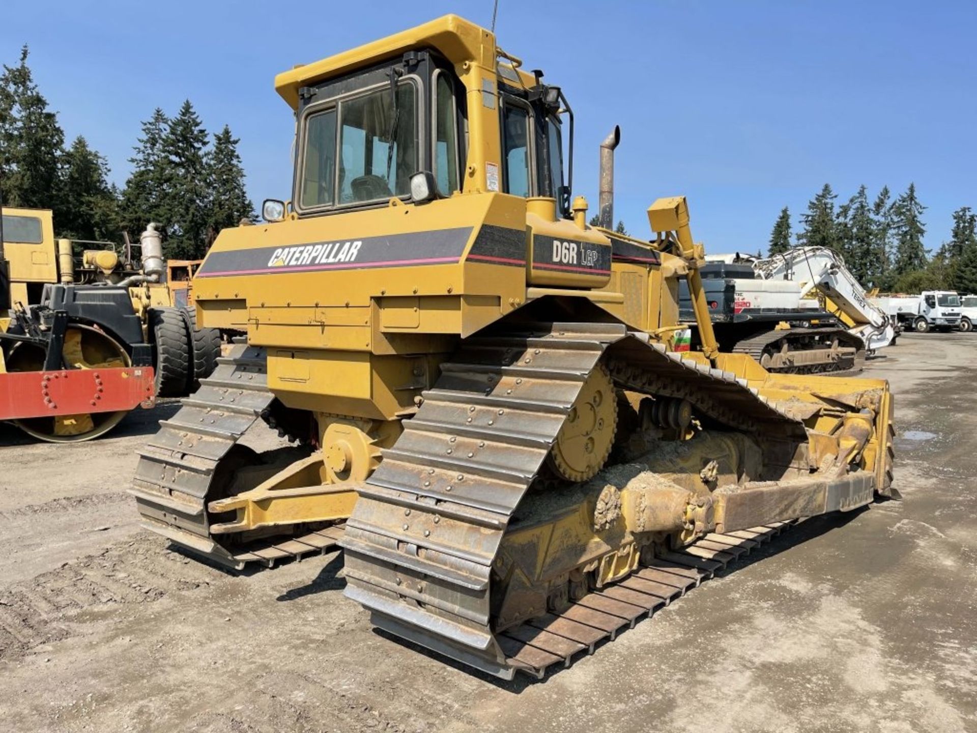 Caterpillar D6R LGP Crawler Dozer - Image 4 of 31