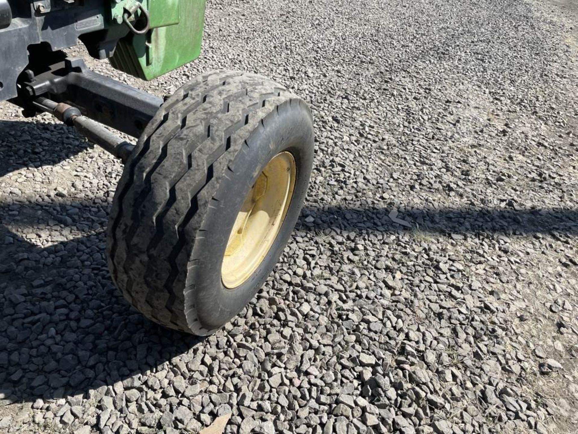 1994 John Deere 5200 Utility Tractor - Image 11 of 17