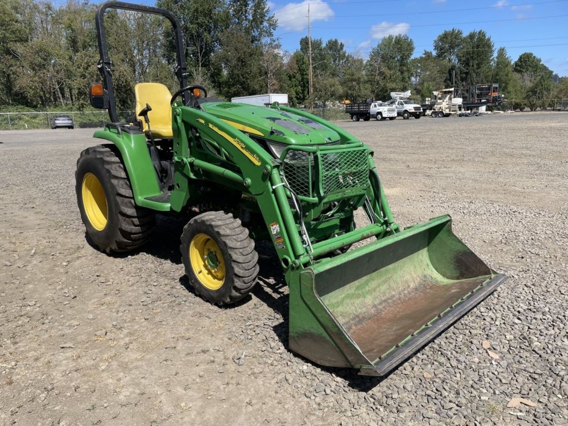 2017 John Deere 3039R Utility Tractor - Image 2 of 22