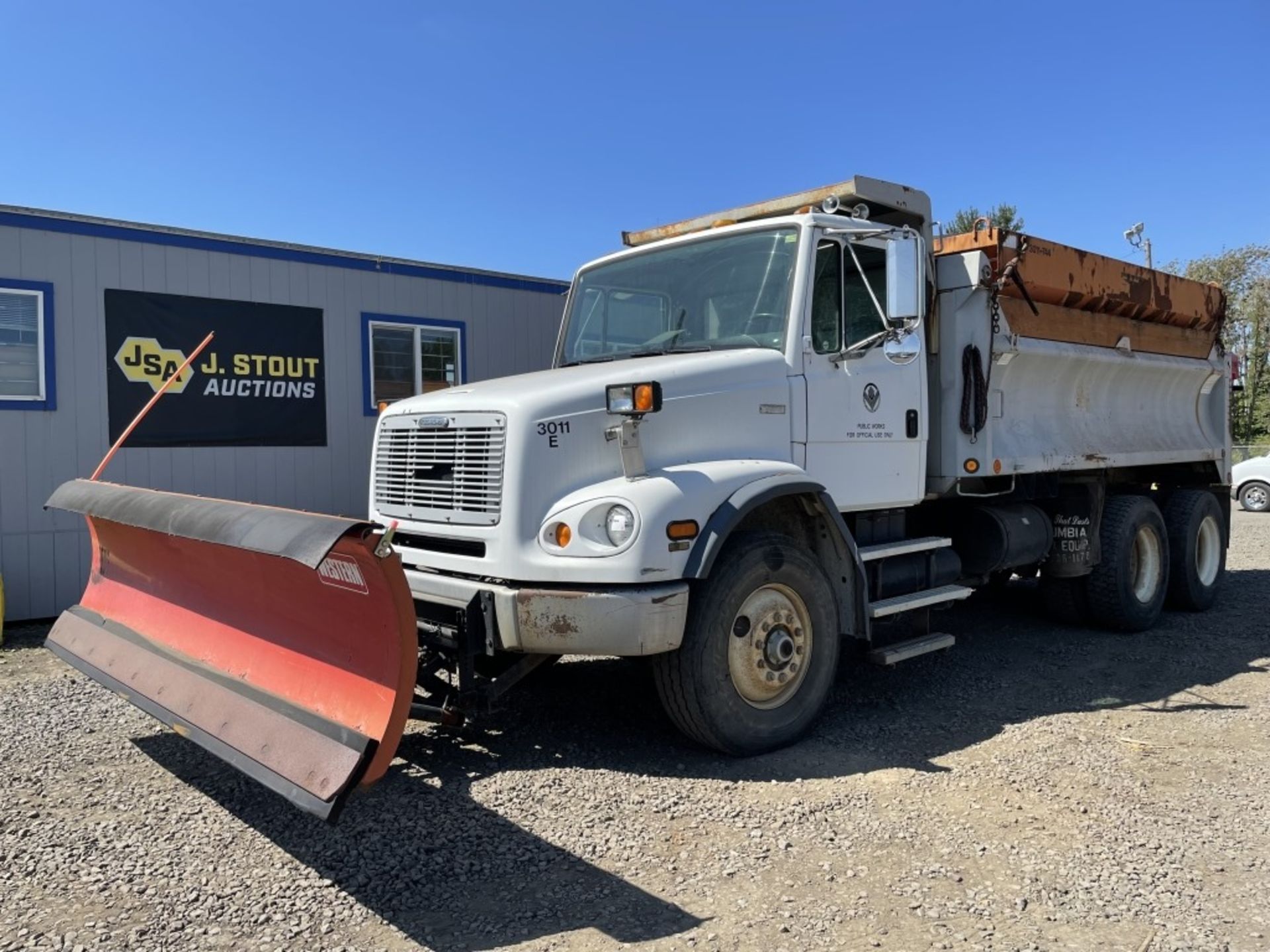 1997 Freightliner FL112 T/A Dump Truck