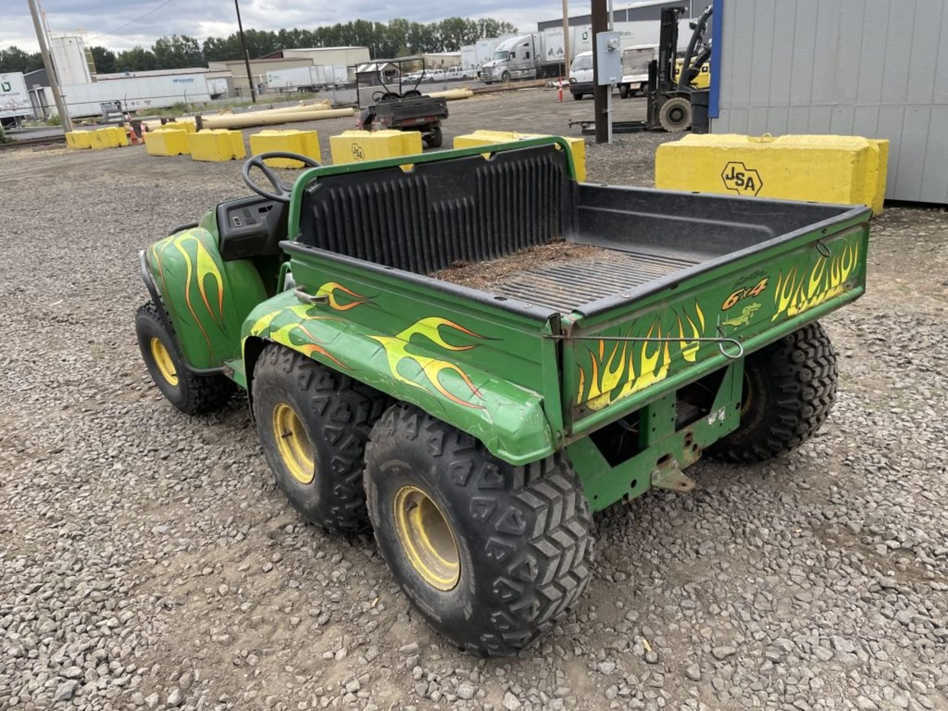 John Deere Gator 6x4 Utility Cart - Image 4 of 14