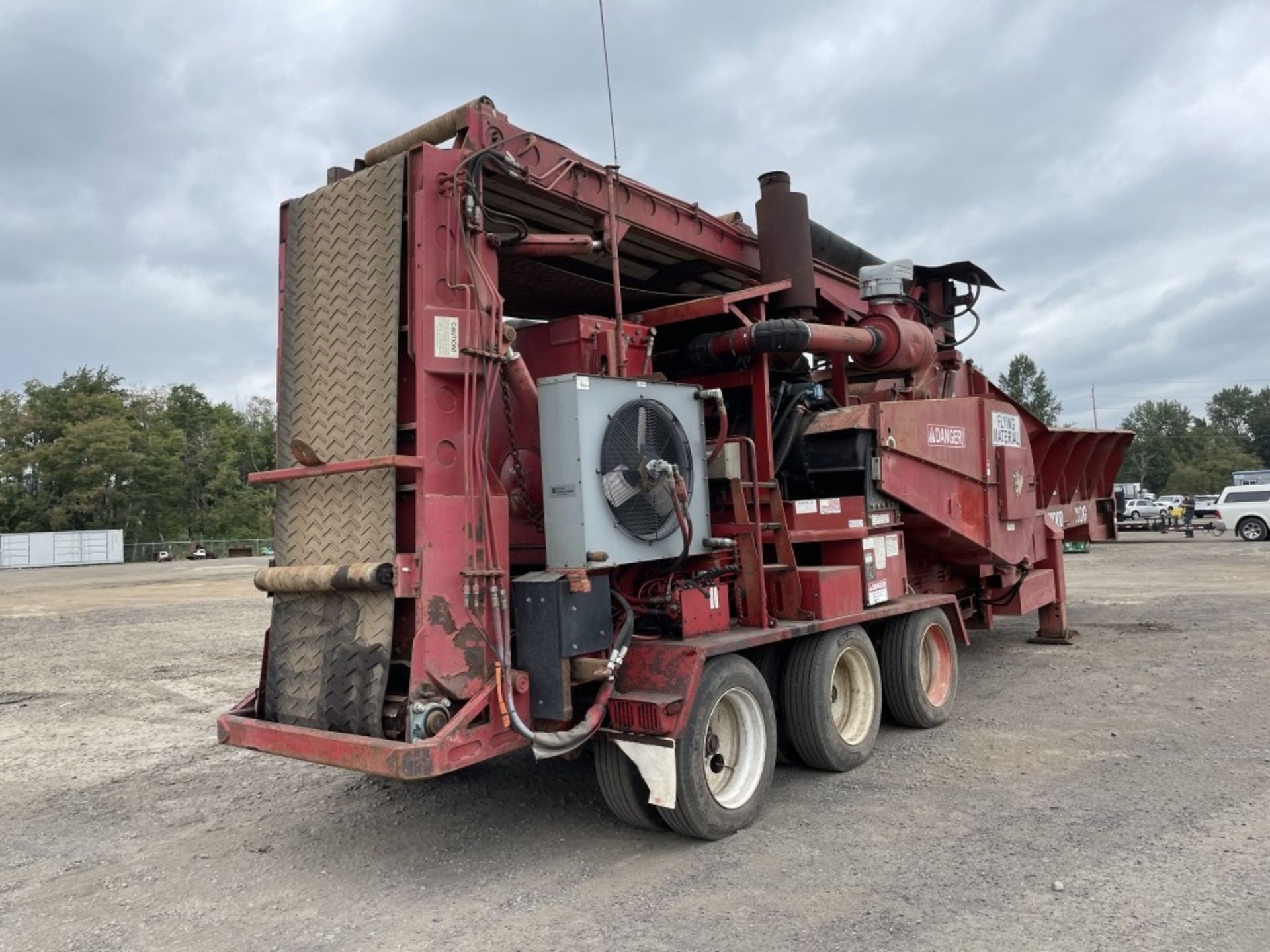 Morbark 5600 Horizontal Grinder - Image 4 of 41