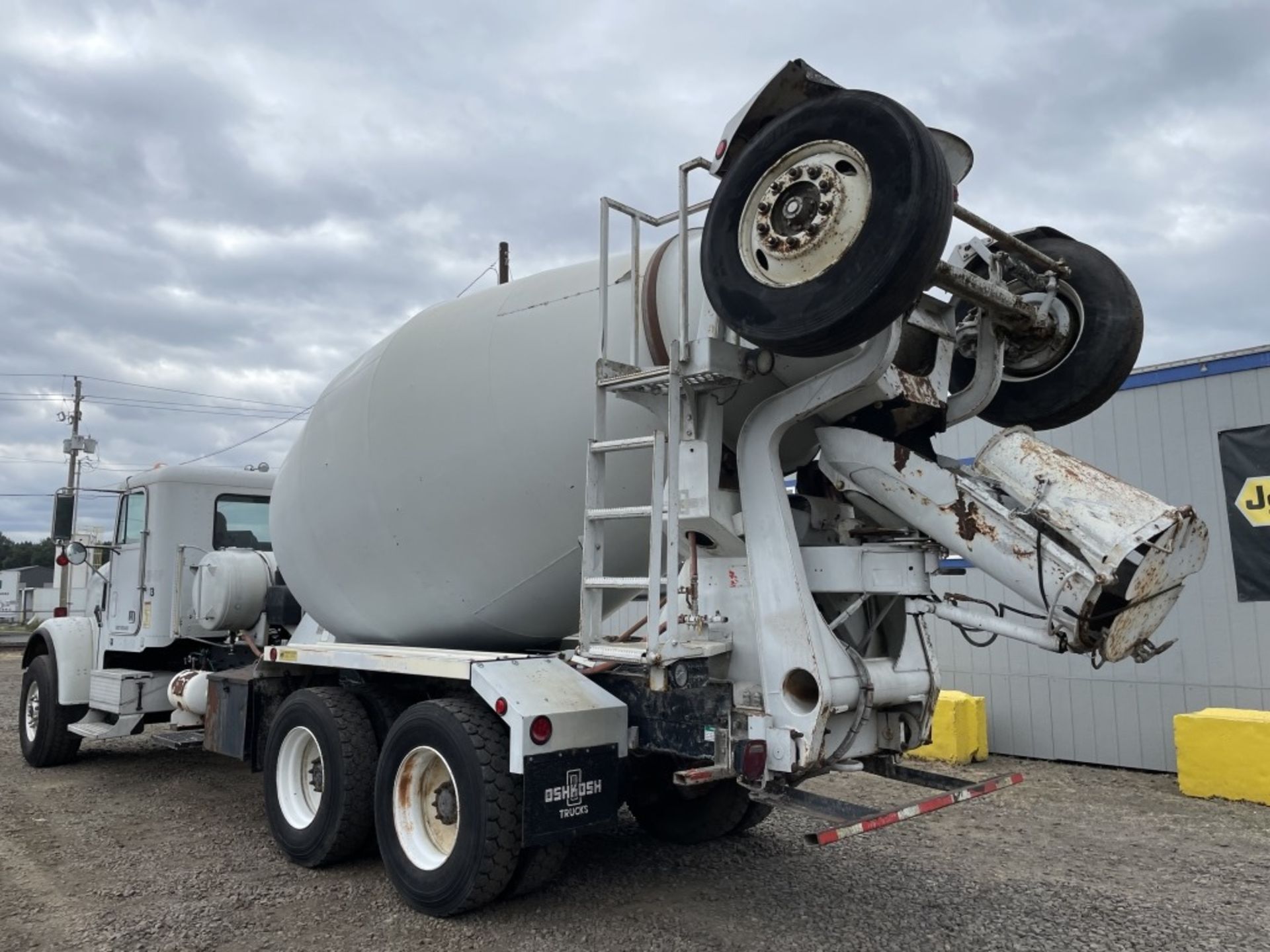 1998 Freightliner T/A Mixer Truck - Image 4 of 37