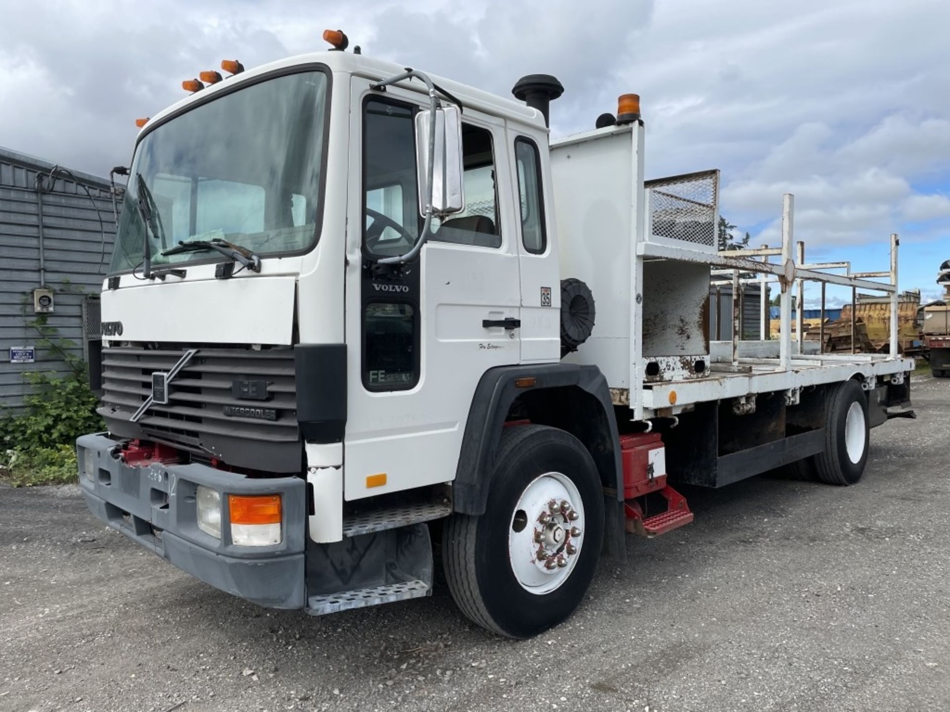 1993 Volvo FE S/A Flatbed Truck
