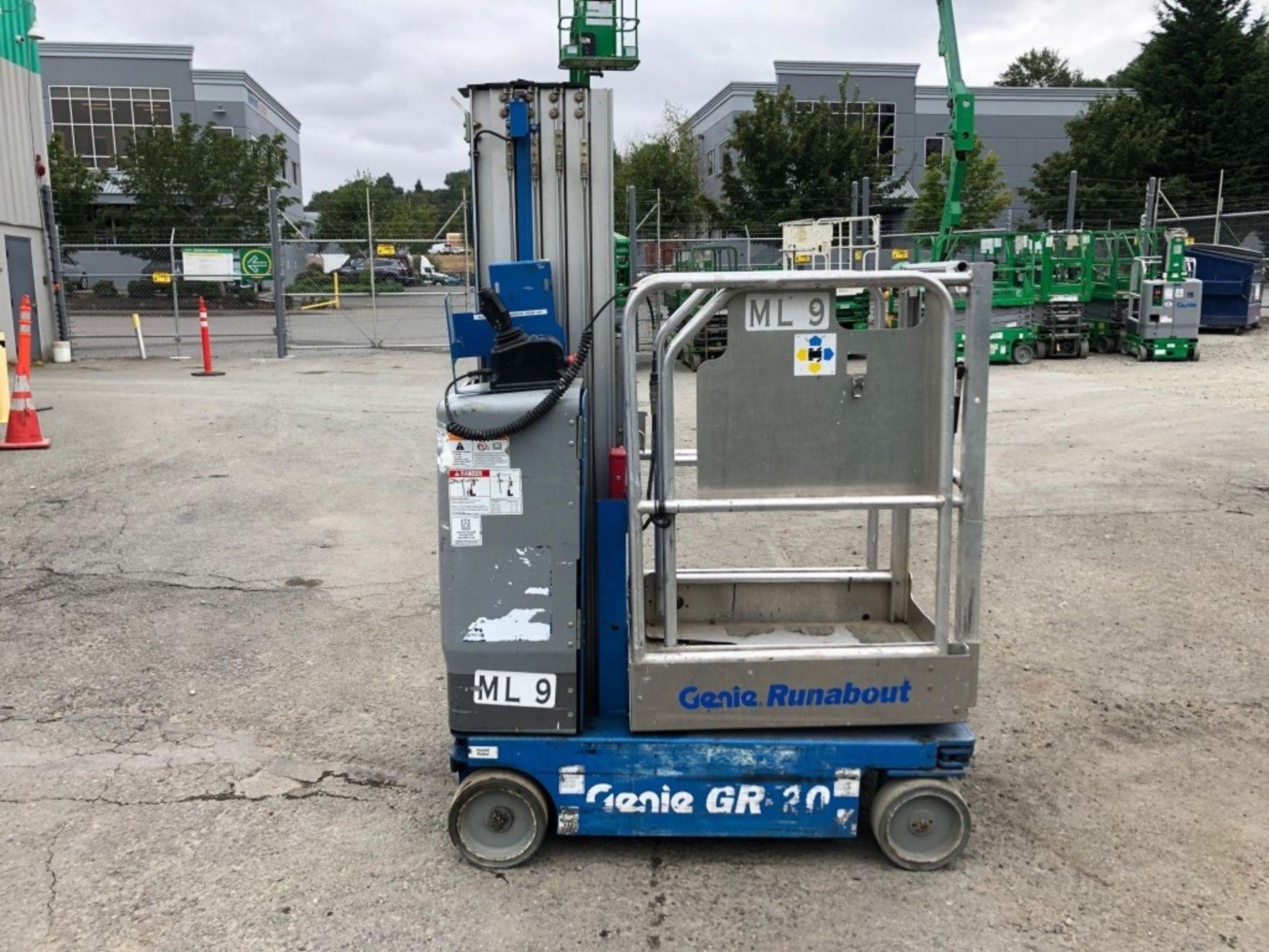 2019 Genie GR20 Man Lift