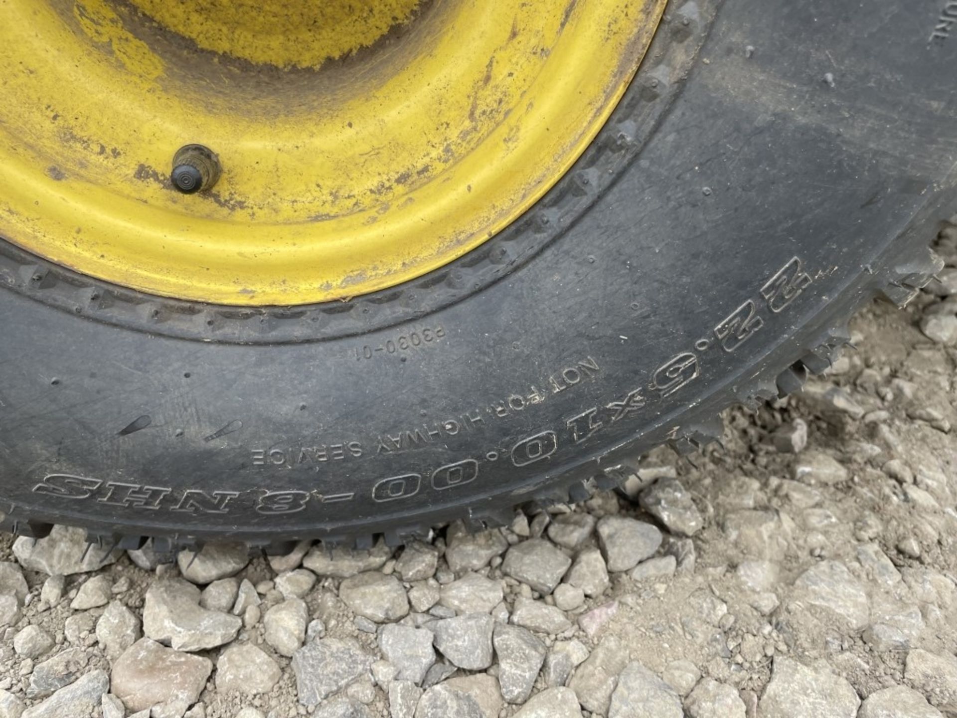 John Deere Gator 6x4 Utility Cart - Image 7 of 14