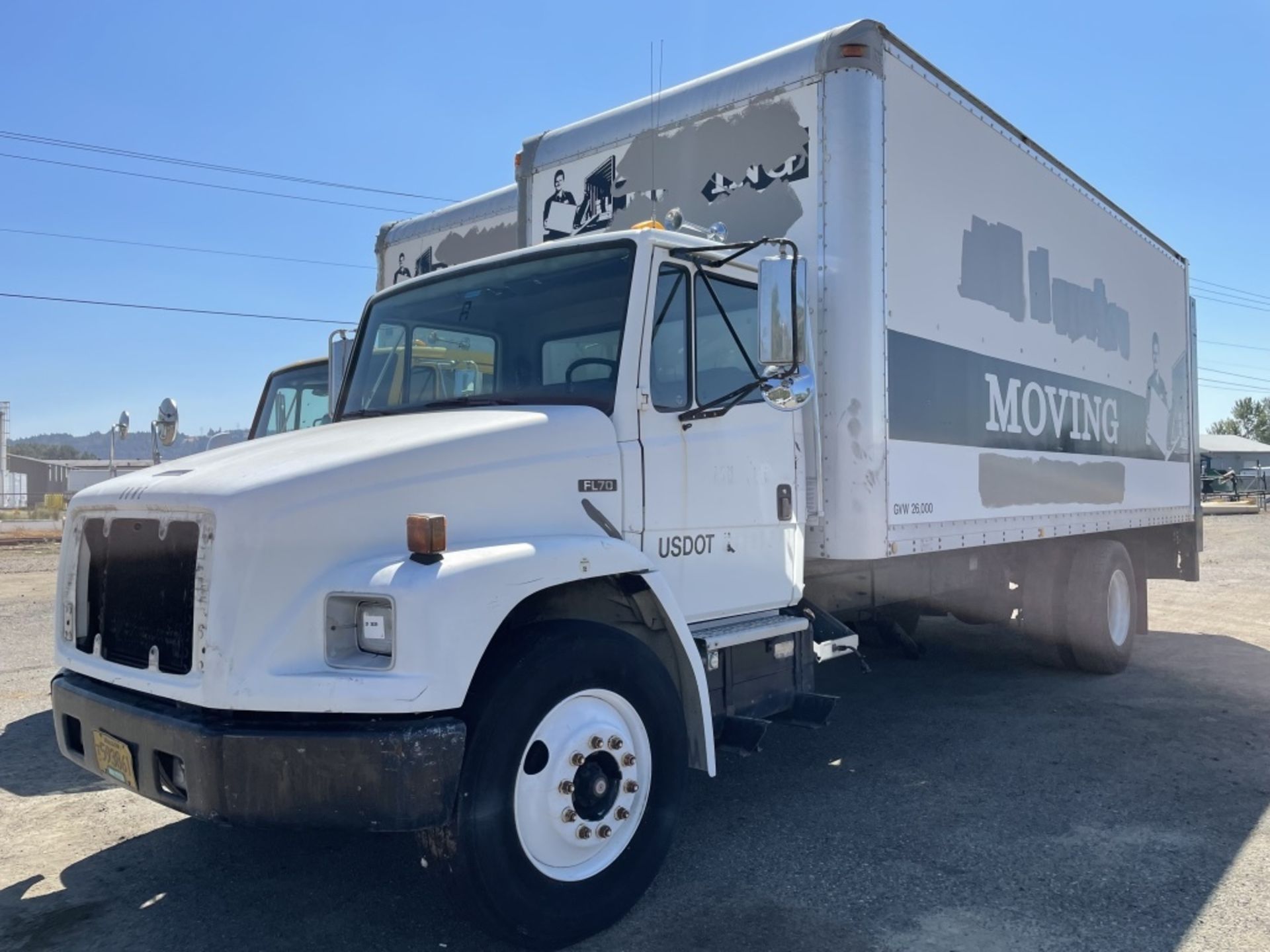 2000 Freightliner FL70 S/A Box Truck