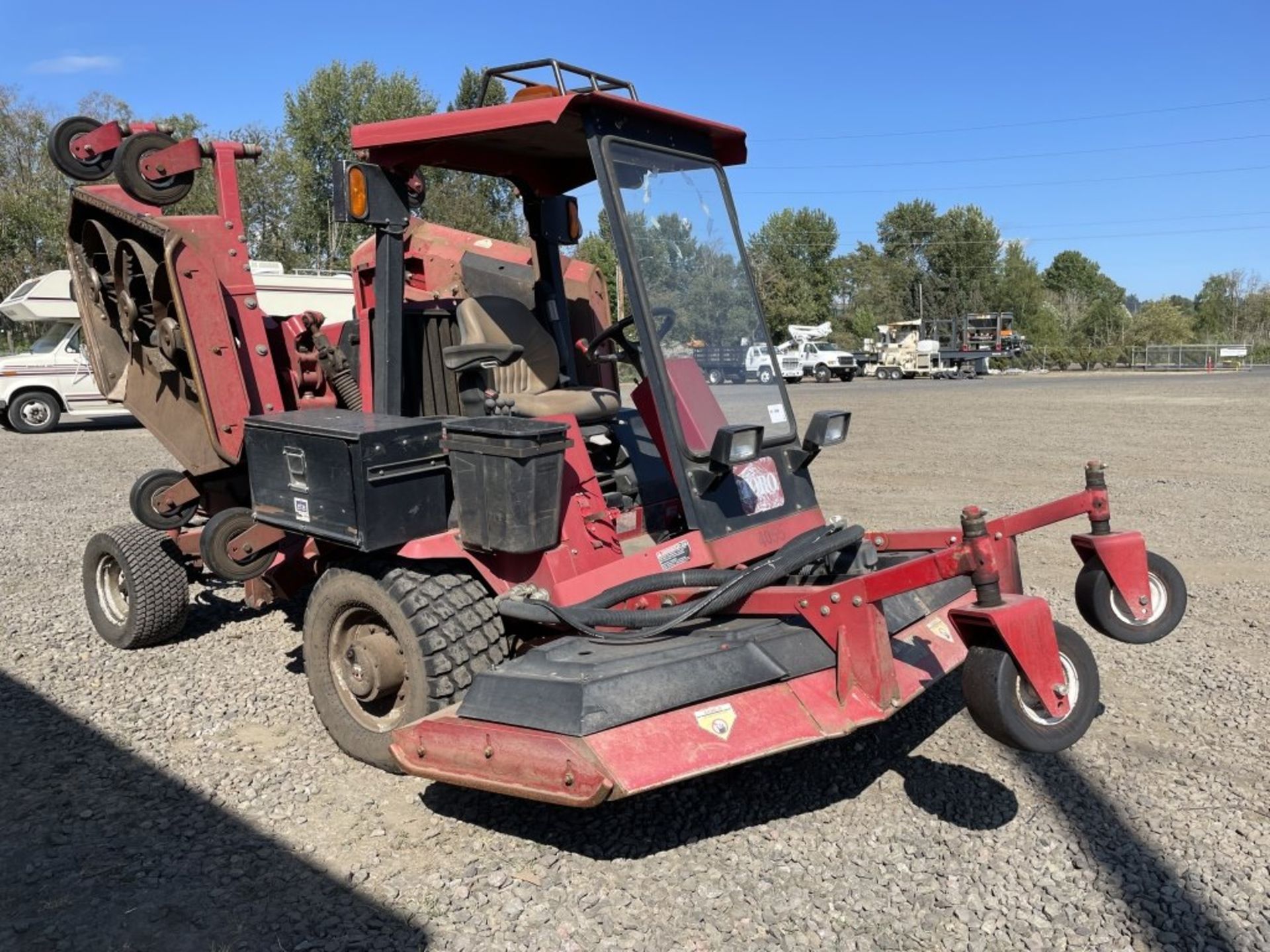 2005 Toro 580D Groundsmaster Mower - Image 2 of 22