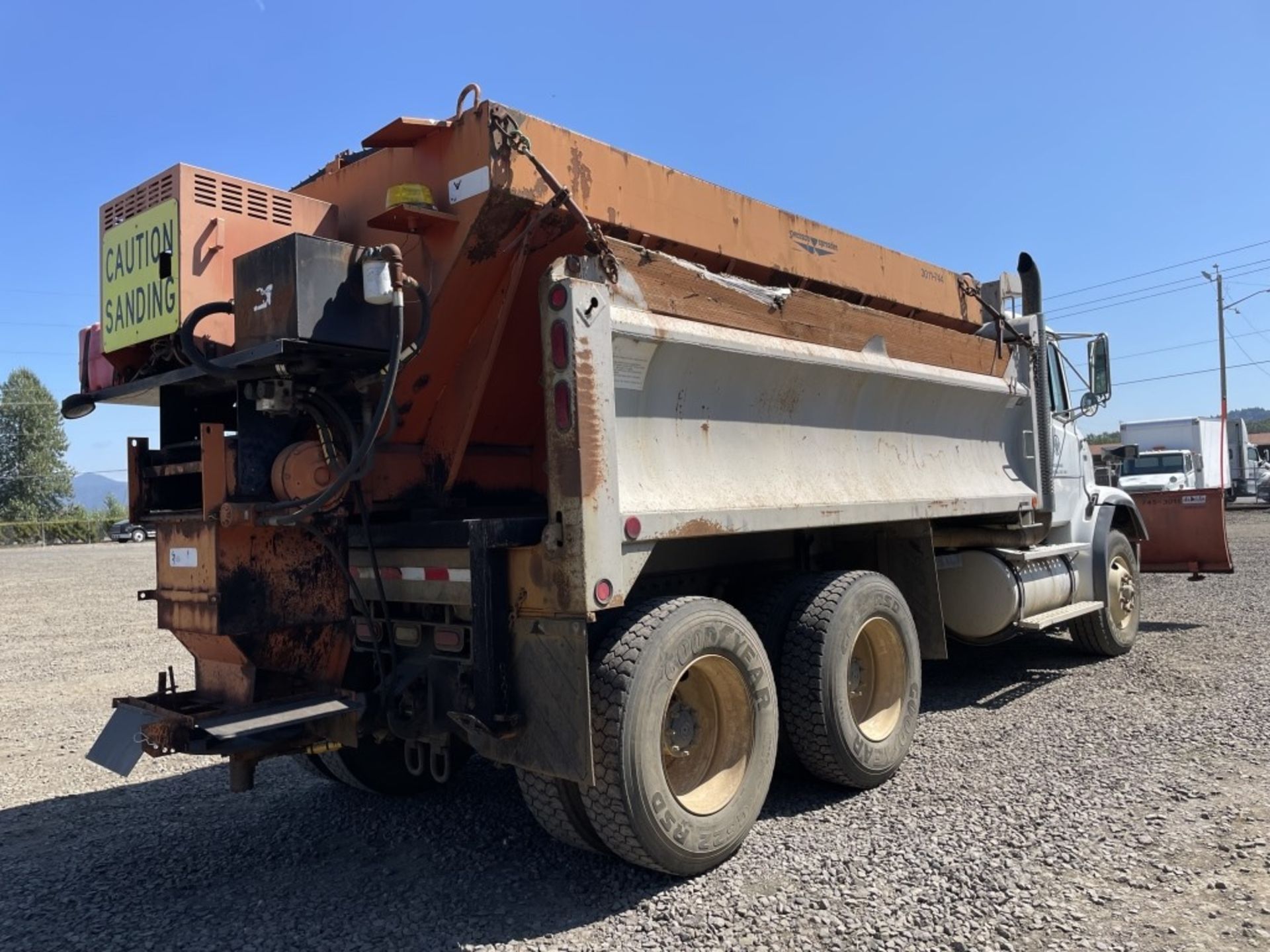 1997 Freightliner FL112 T/A Dump Truck - Image 3 of 20