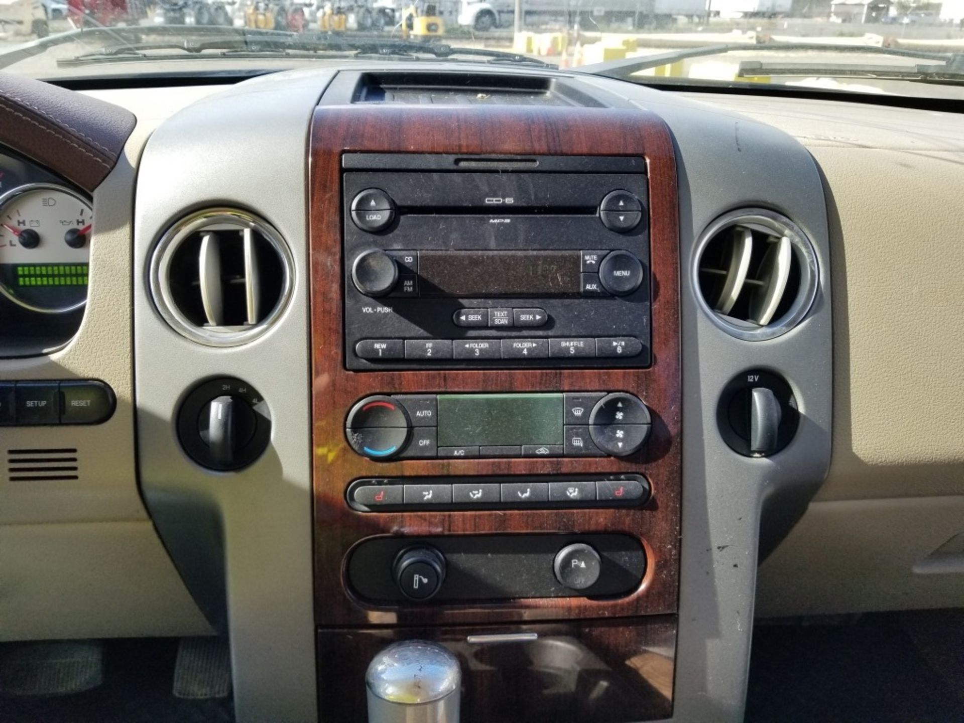 2007 Ford F150 King Ranch 4x4 Extra Cab Pickup - Image 19 of 21