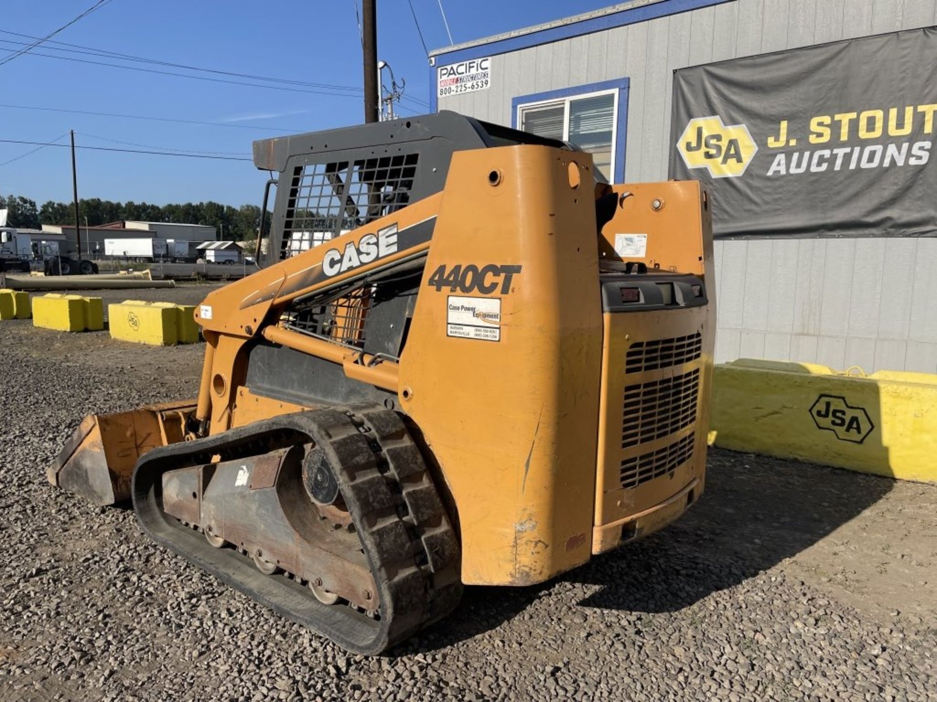 2007 Case 440CT Compact Track Loader - Image 4 of 22