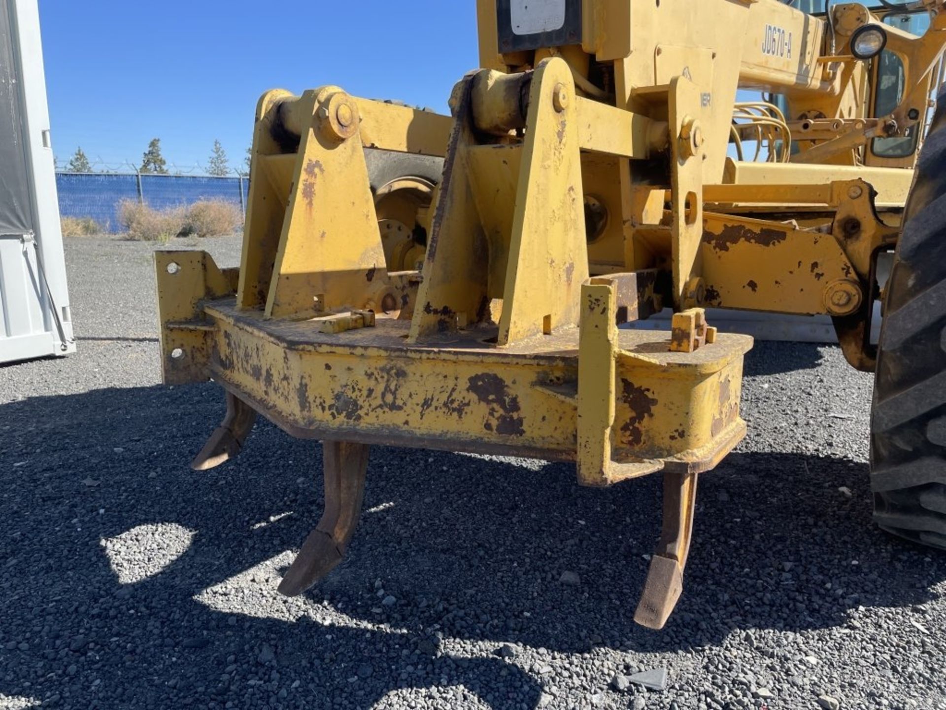 John Deere 670A Motor Grader - Image 5 of 26