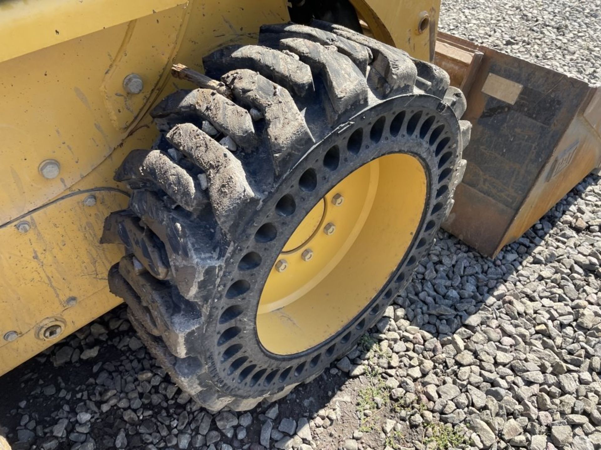 2000 Caterpillar 228 Skidsteer Loader - Image 17 of 23