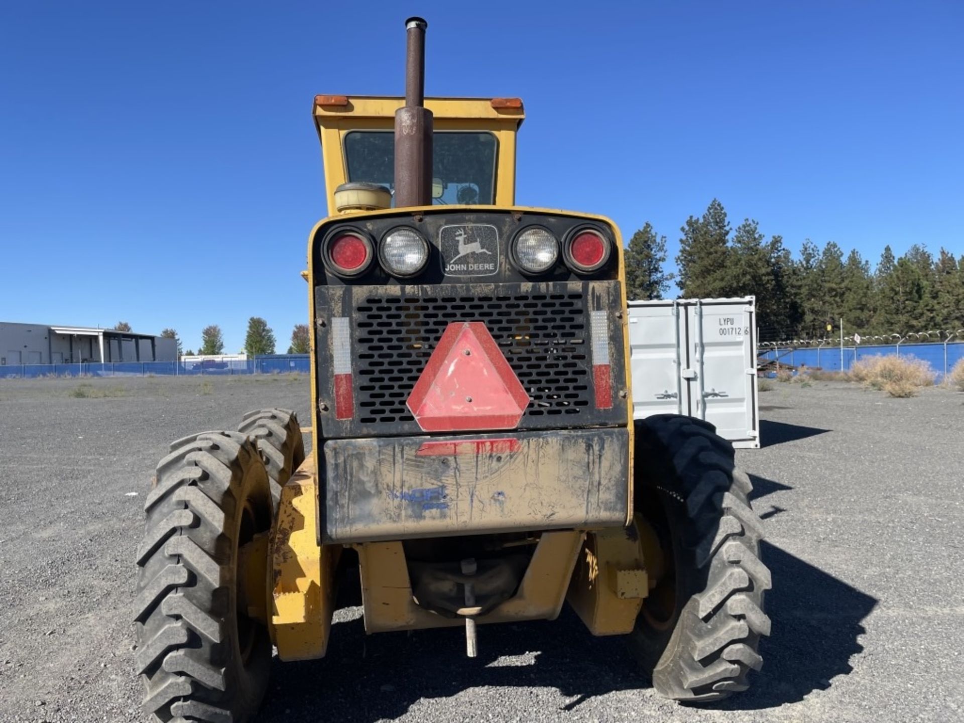 John Deere 670A Motor Grader - Image 15 of 26