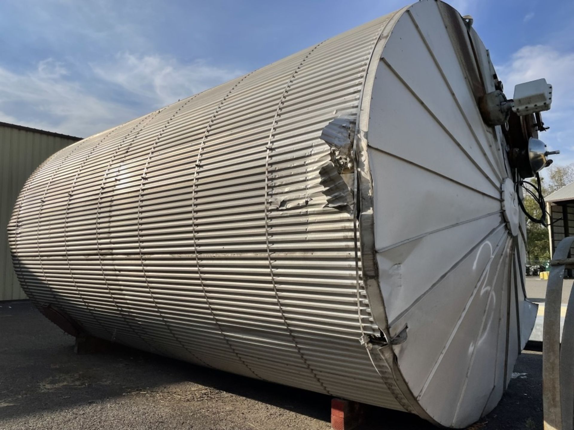 24,000 Gallon Water Tank - Bild 2 aus 6