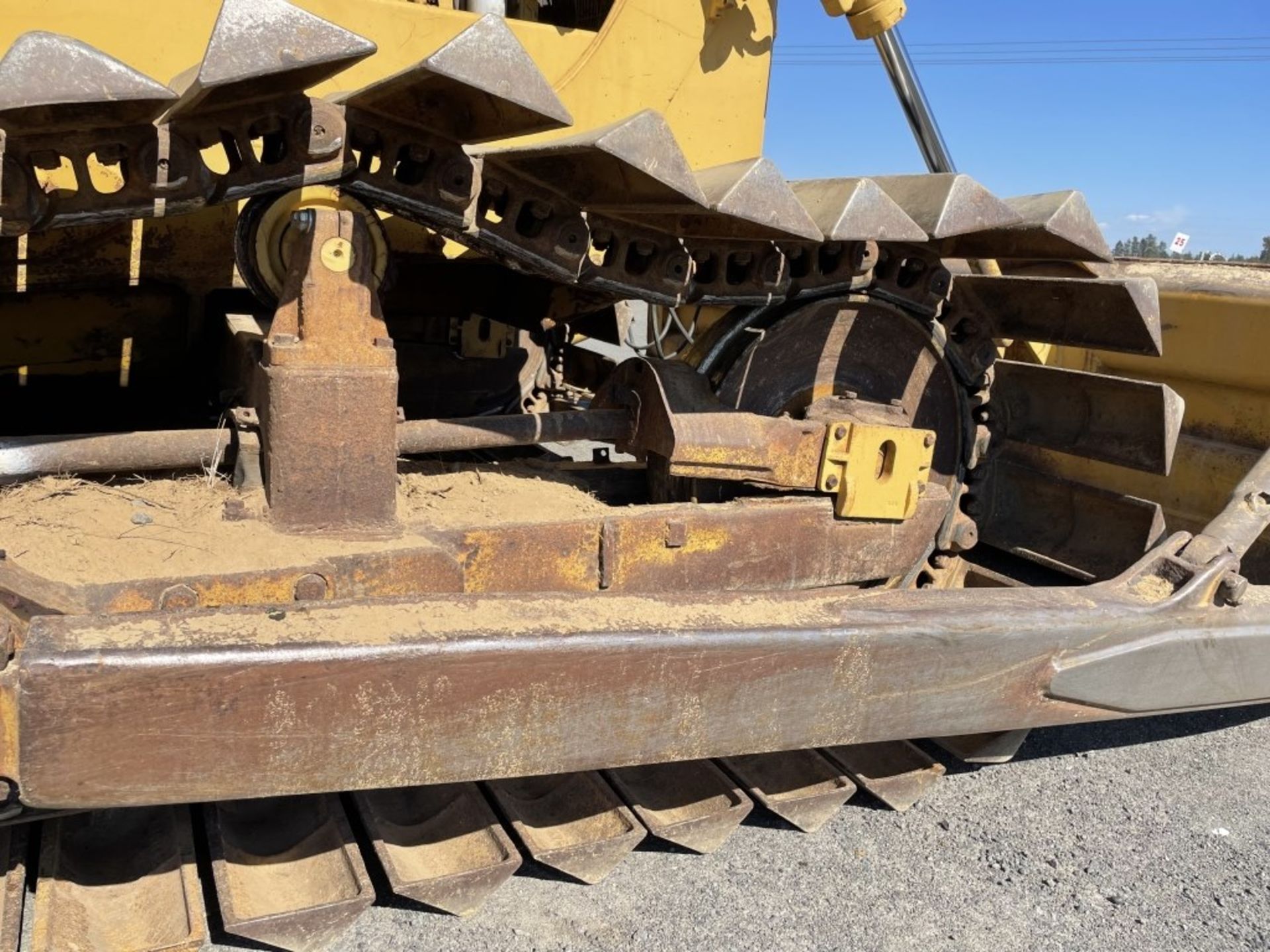 Caterpillar D6D Crawler Dozer - Image 18 of 23