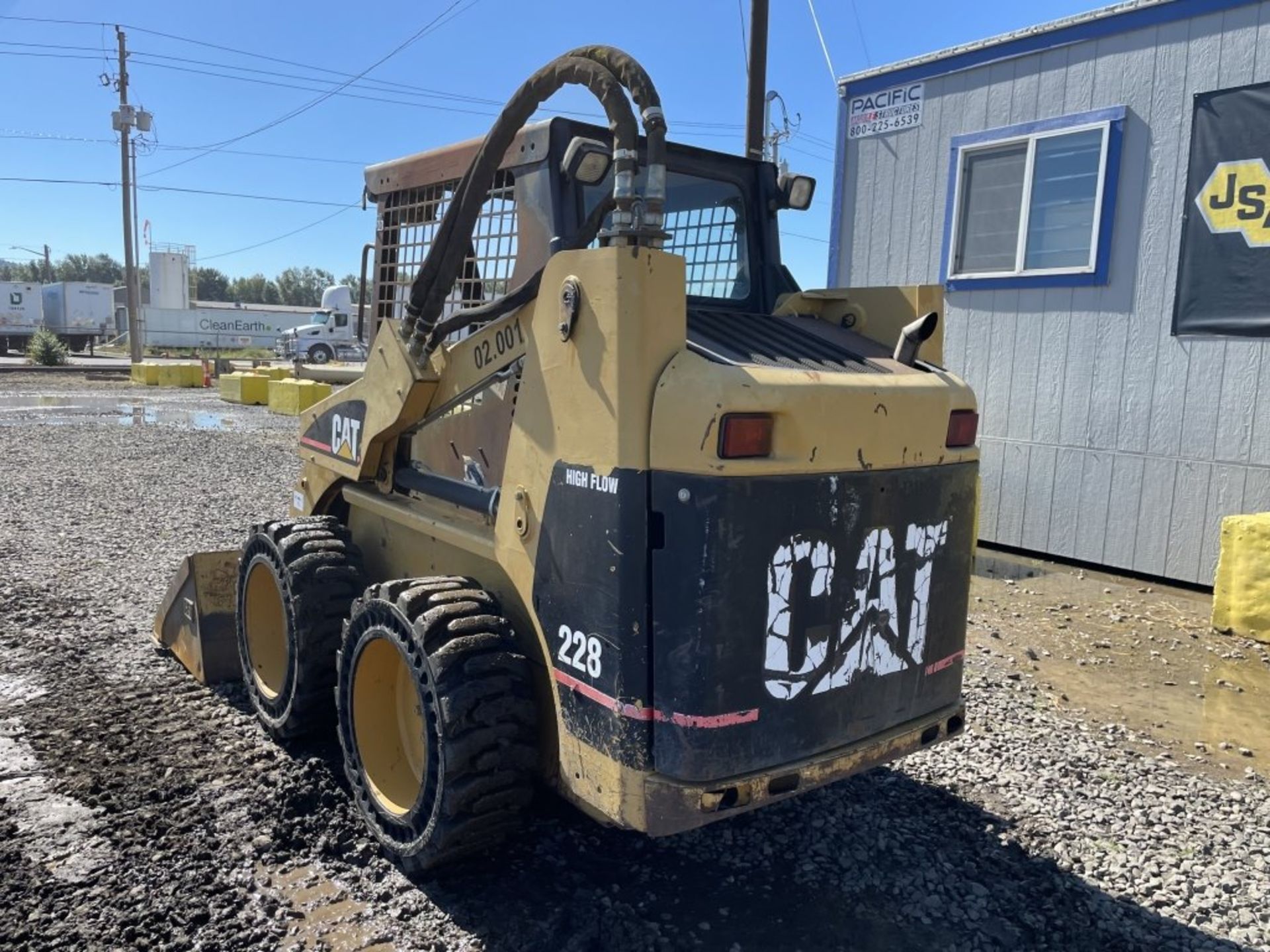 2000 Caterpillar 228 Skidsteer Loader - Image 4 of 23