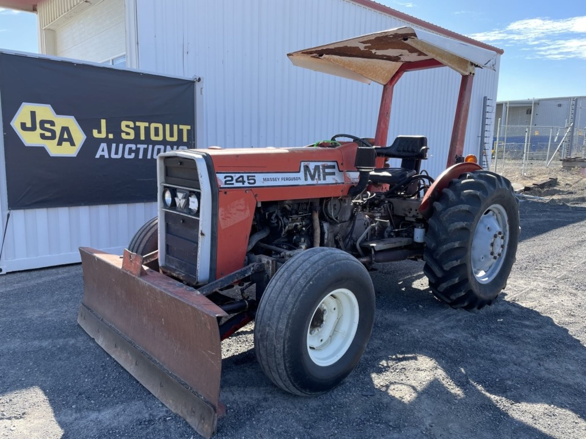 Massey Ferguson Z45 Utility Tractor