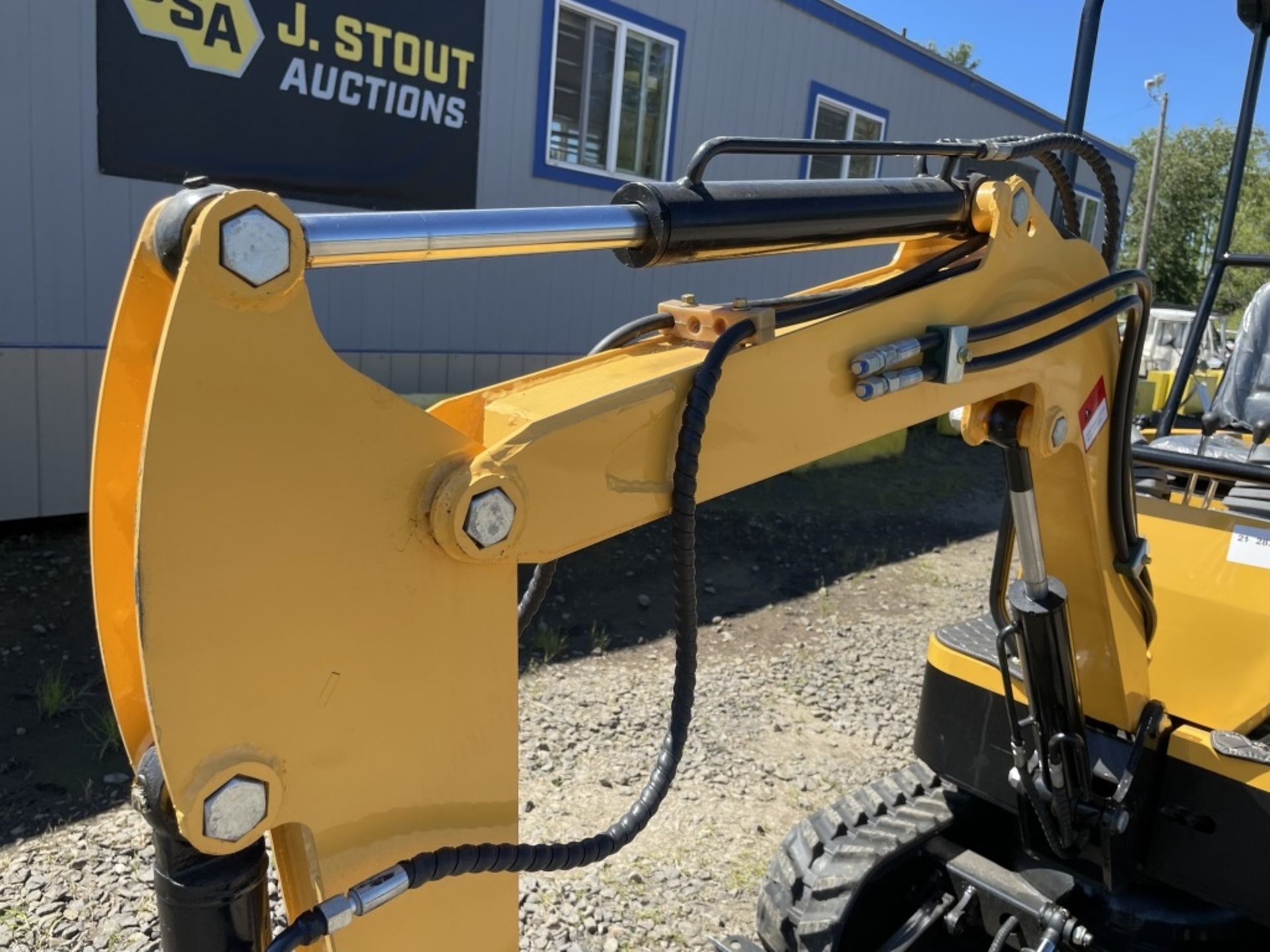 2021 AGrotk YM10 Mini Hydraulic Excavator - Image 7 of 19