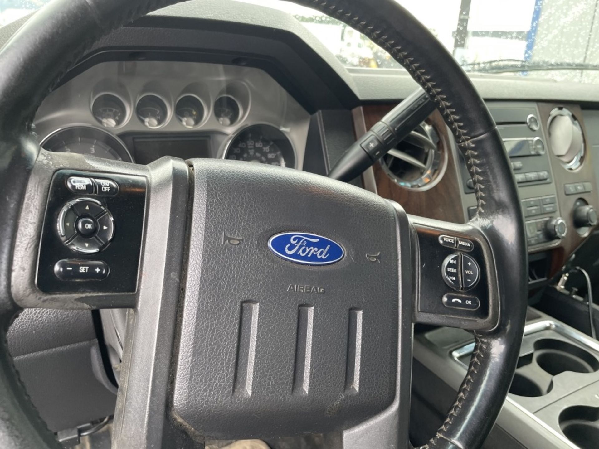 2011 Ford F350 SD 4x4 Crew Cab Pickup - Image 17 of 23