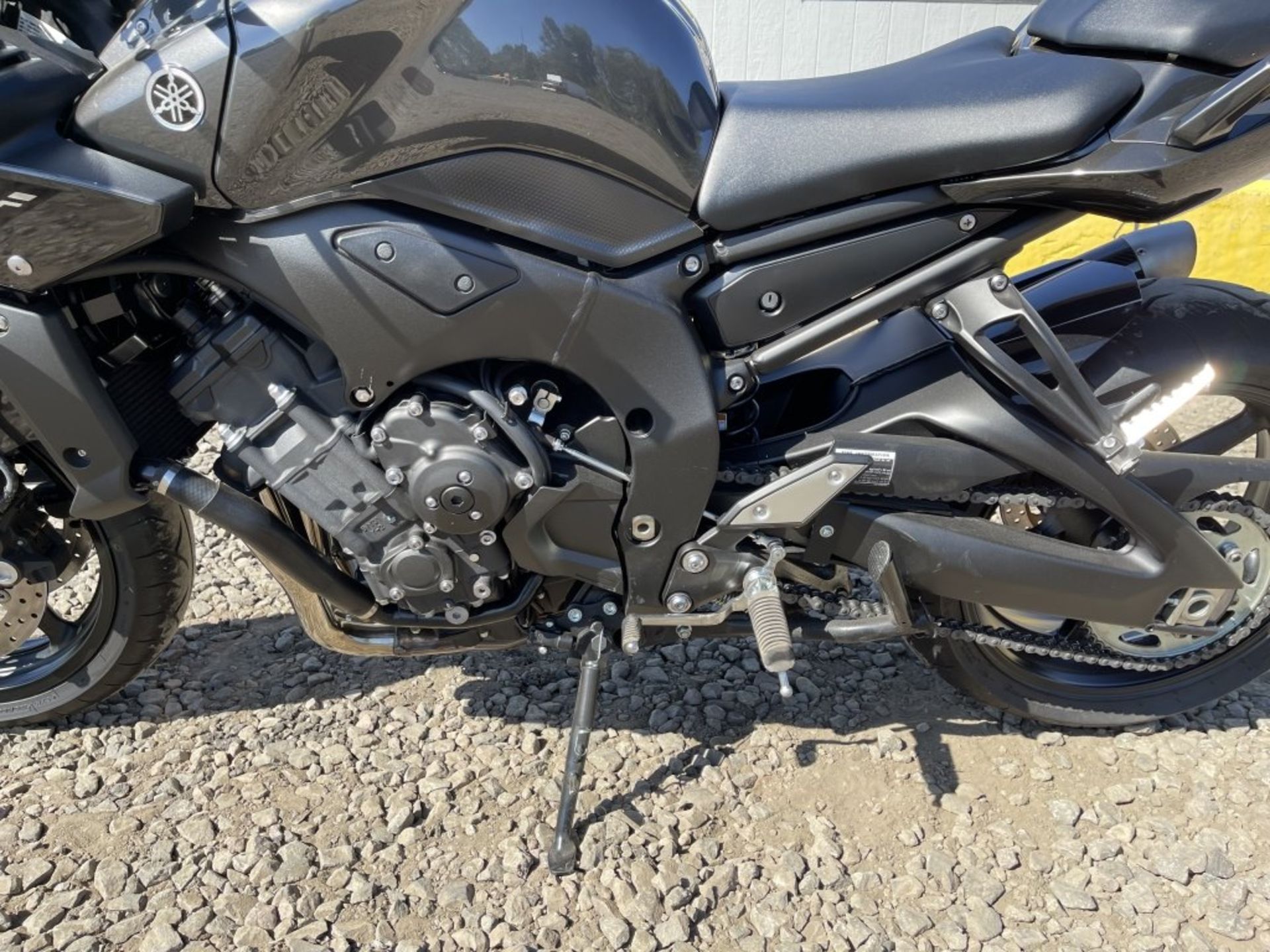 2015 Yamaha FZ1 Motorcycle - Image 6 of 13