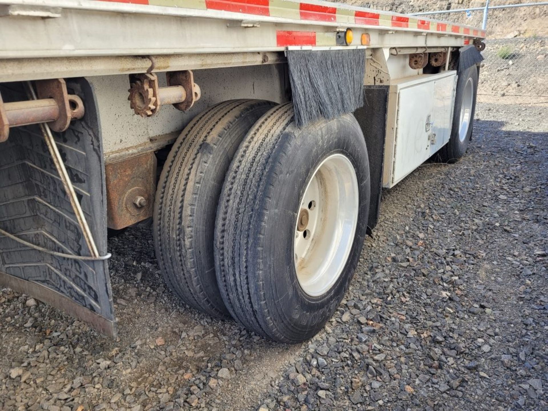 1988 Ravens 144556 T/A Flatbed Trailer - Image 4 of 21