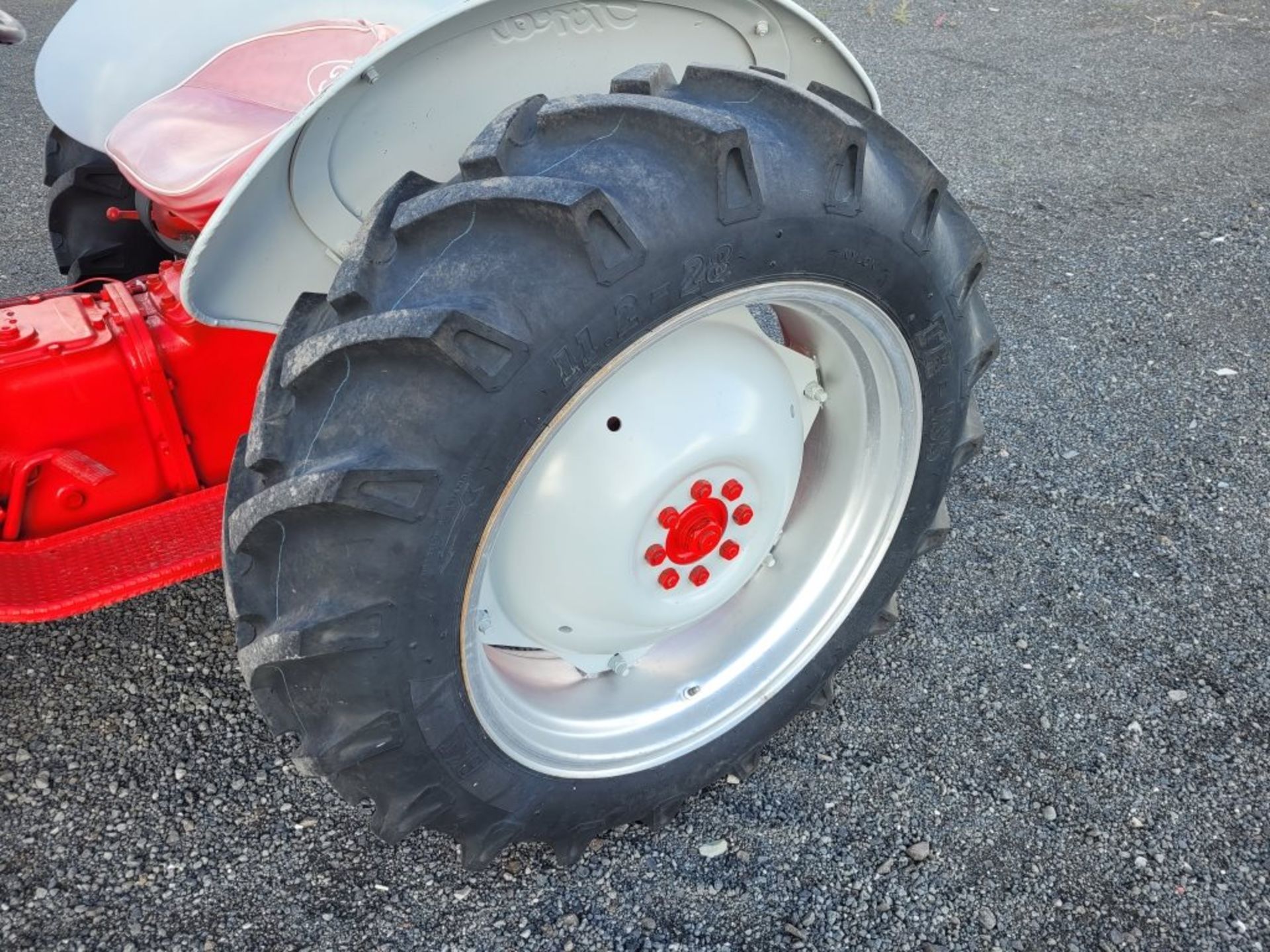 1951 Ford 8N-B Utility Tractor - Image 13 of 38