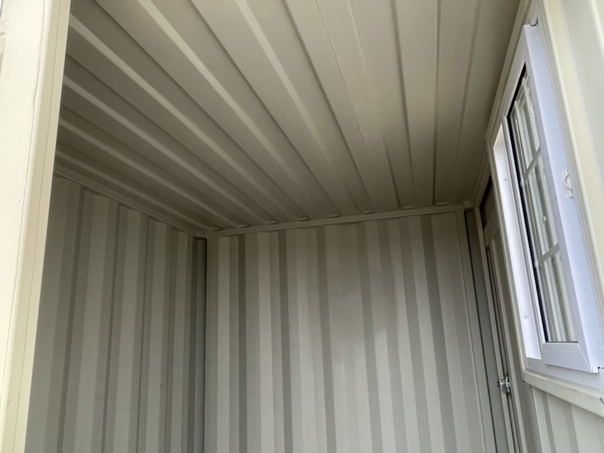 2021 8' Shipping Container - Image 6 of 6